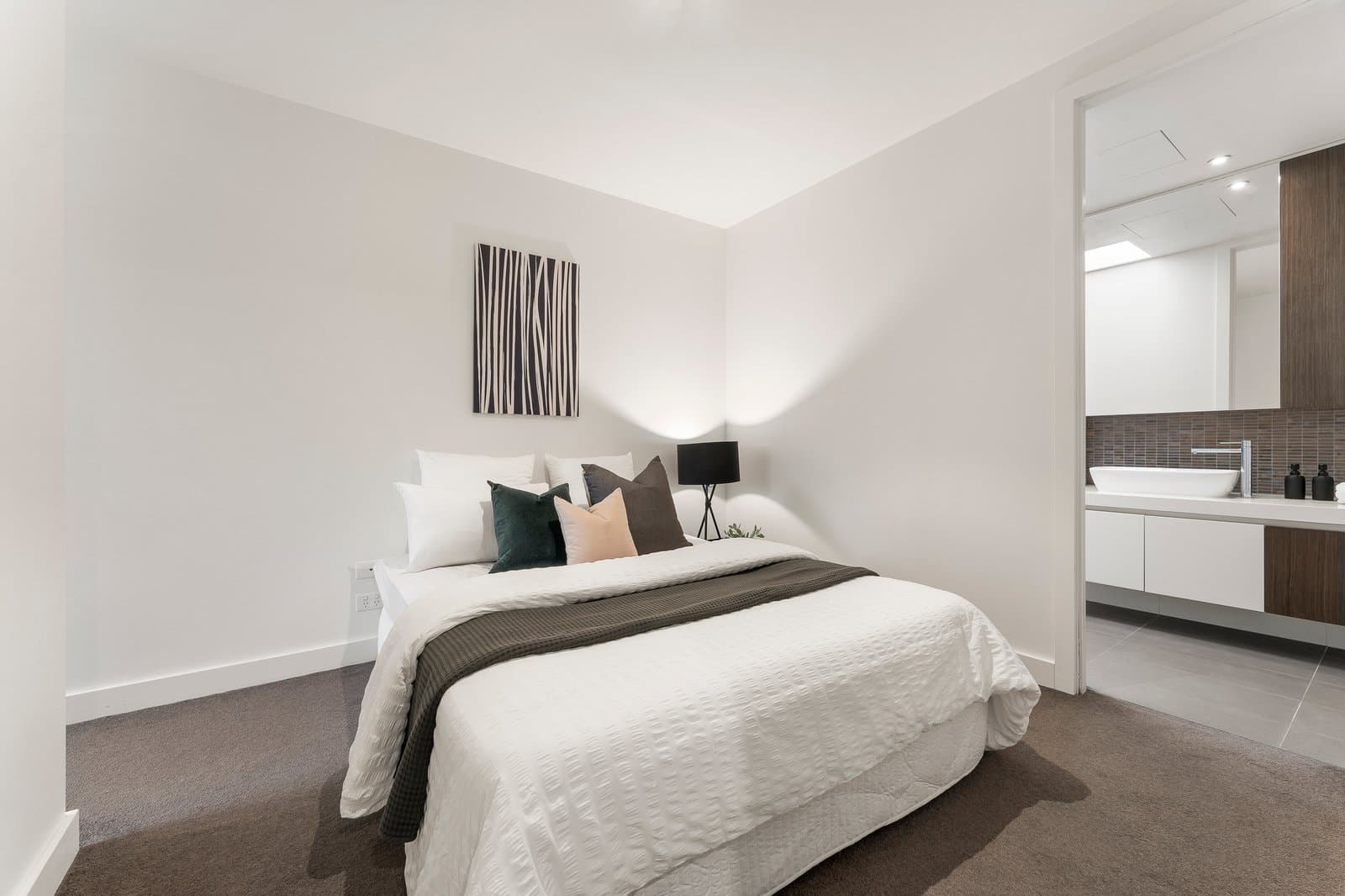 210/201 Whitehorse Road, Balwyn - Thumbnail 4