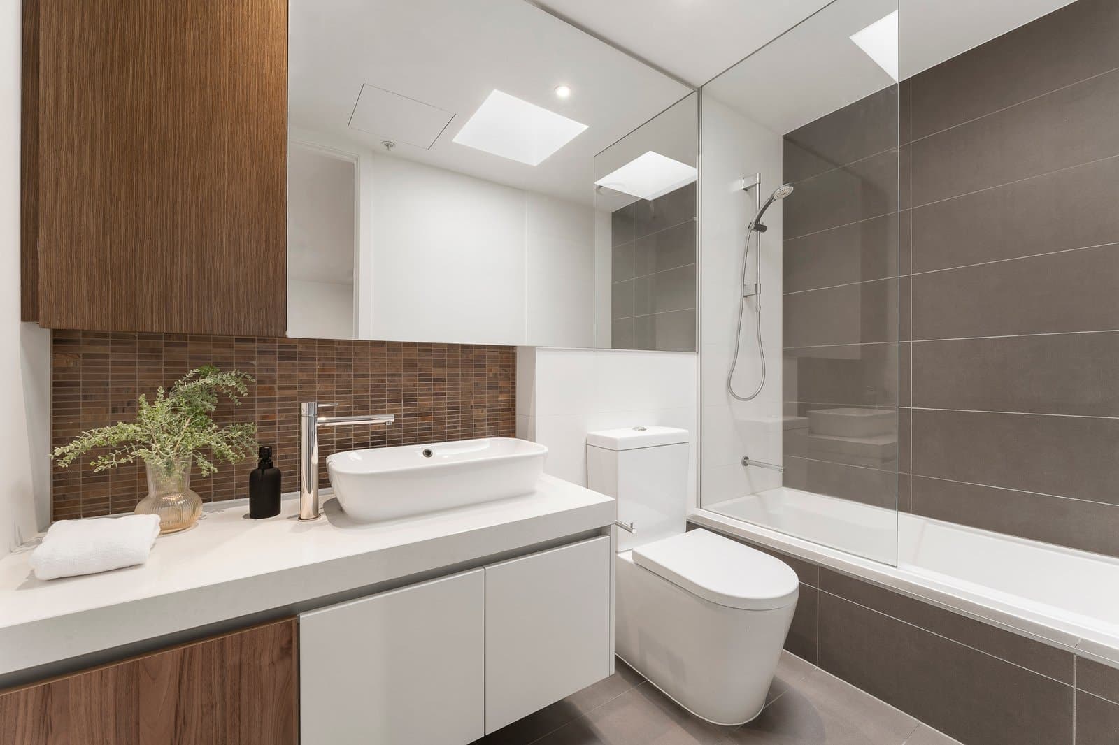 210/201 Whitehorse Road, Balwyn - Thumbnail 5