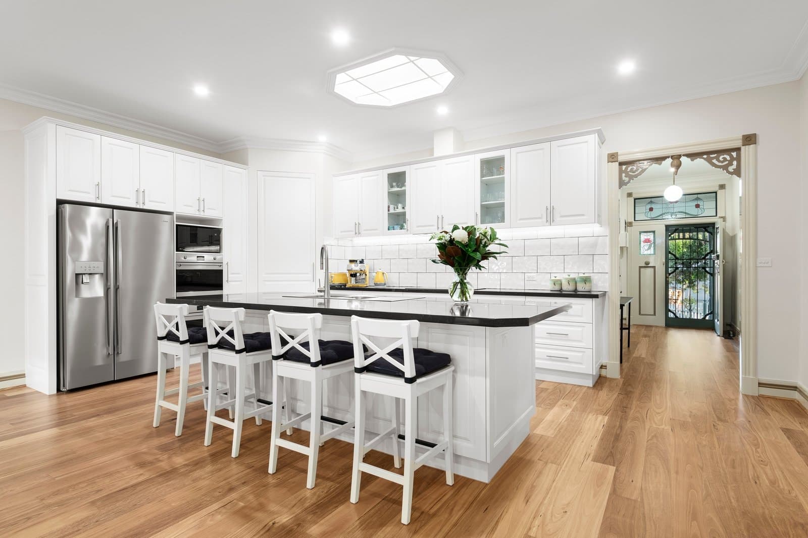 2 Park Road, Glen Iris - Thumbnail 2