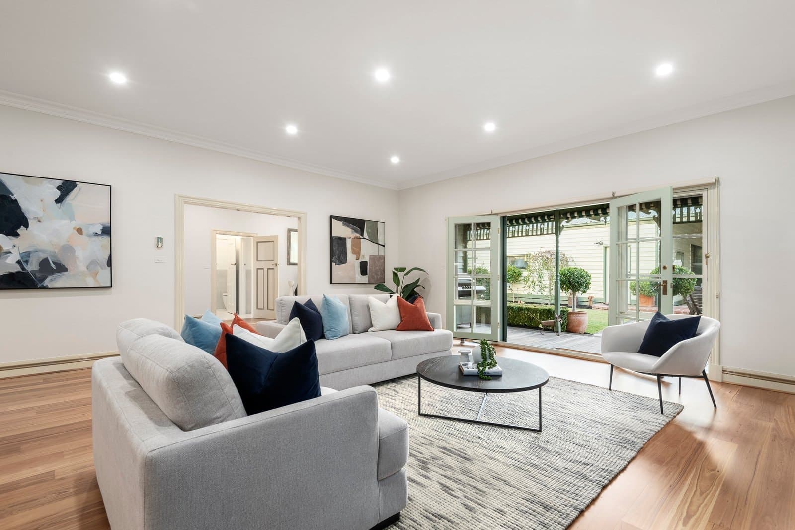 2 Park Road, Glen Iris - Thumbnail 4