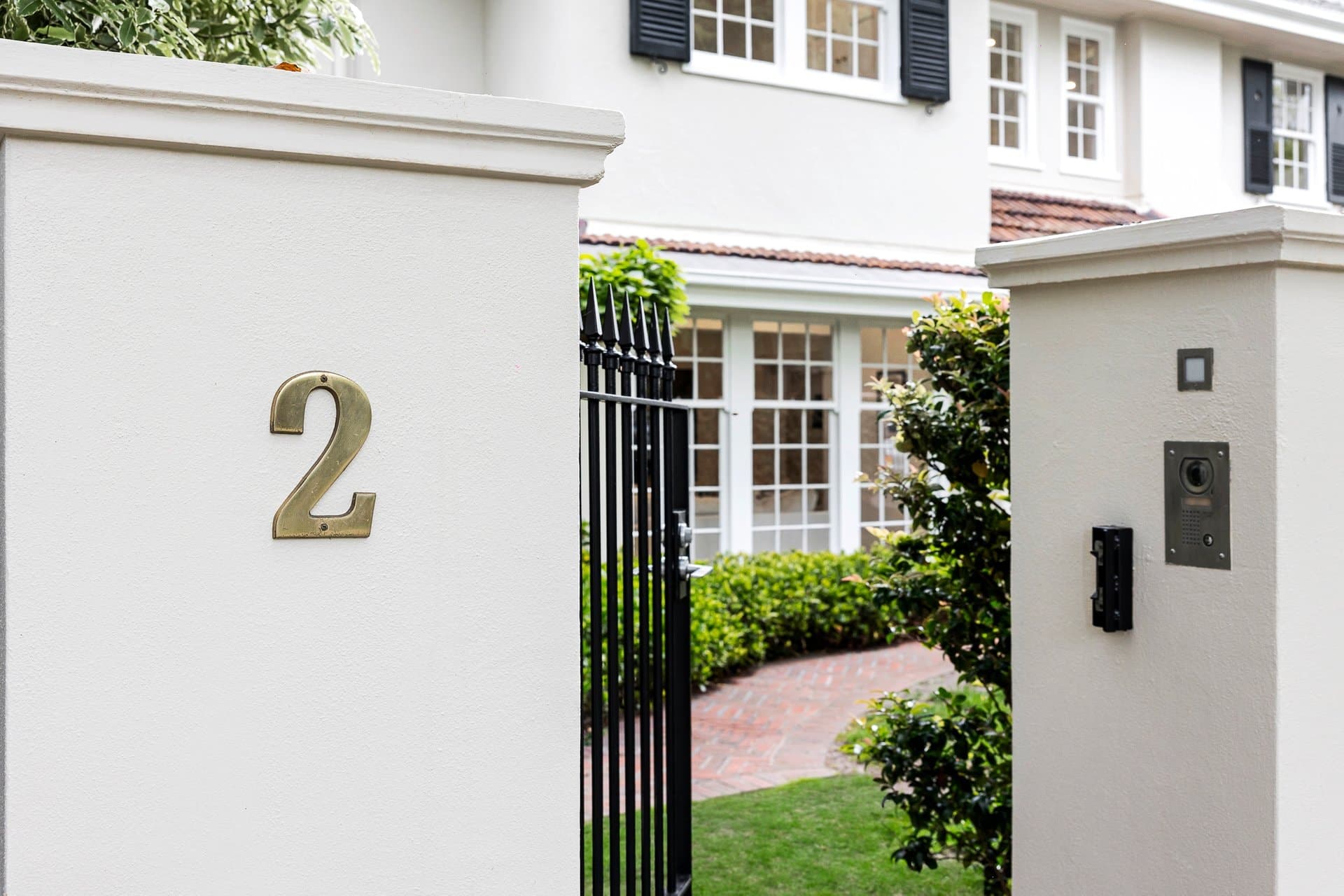 2 Hamilton Road, Malvern - Thumbnail 2