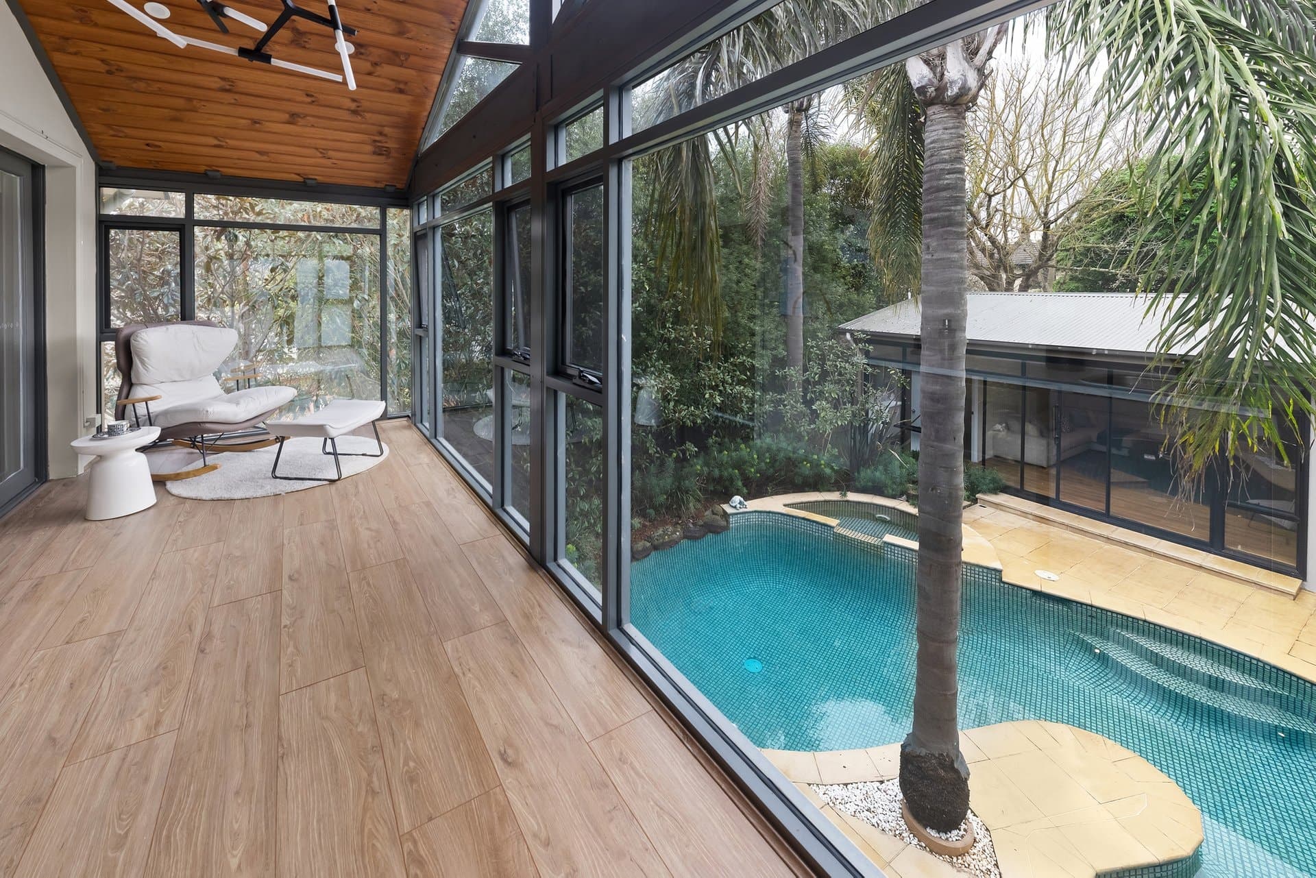 12 Meldrum Street, Kew East - Thumbnail 8
