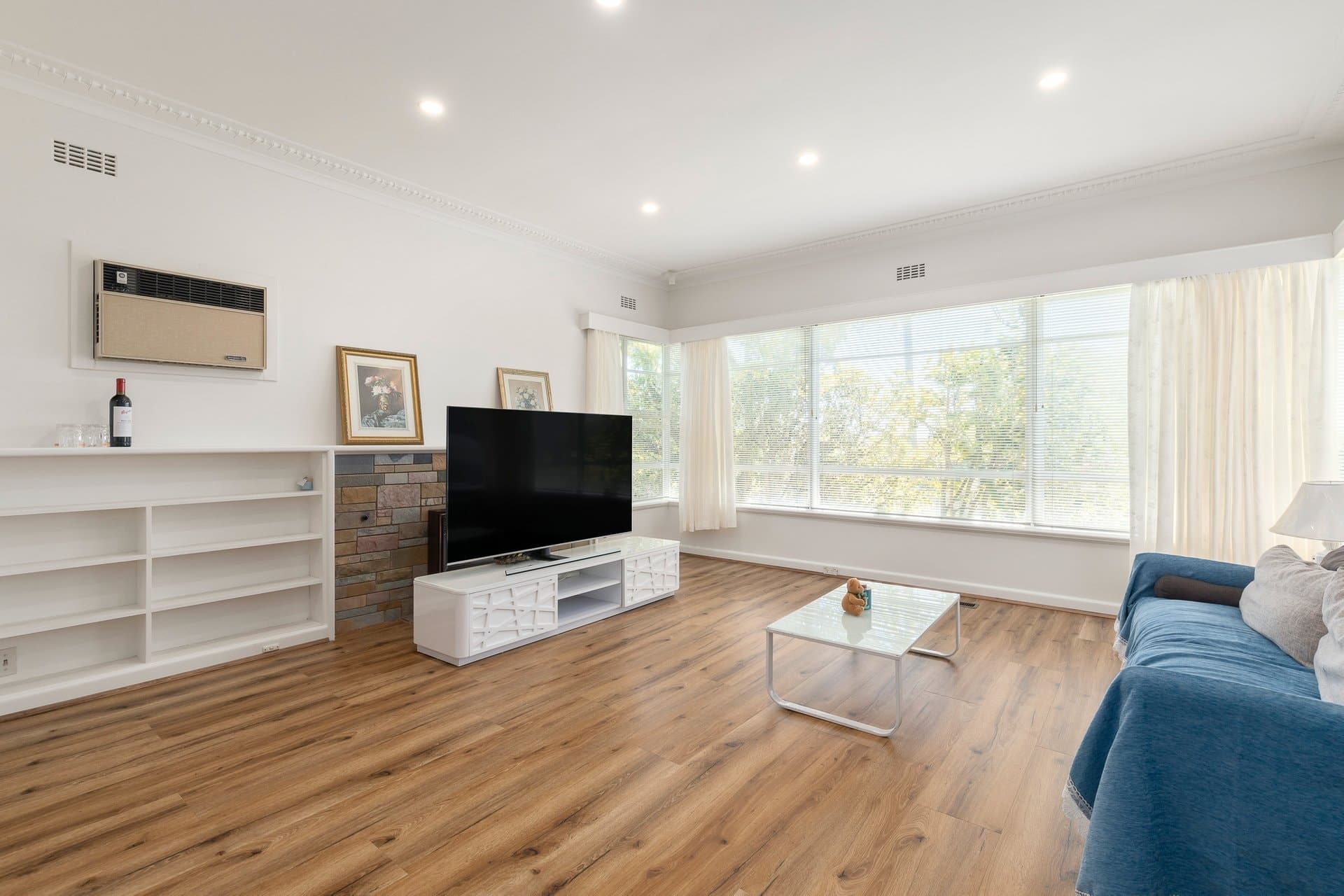 204 Doncaster Road, Balwyn North - Thumbnail 2