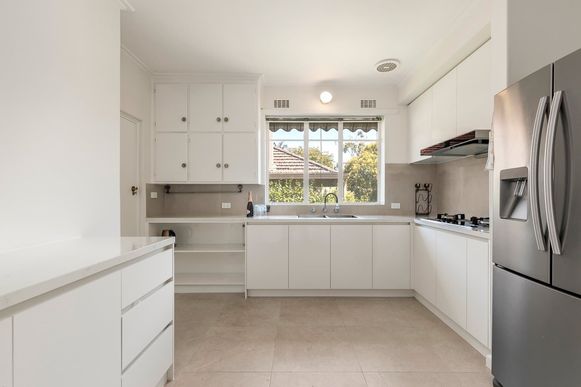 204 Doncaster Road, Balwyn North - Thumbnail 4