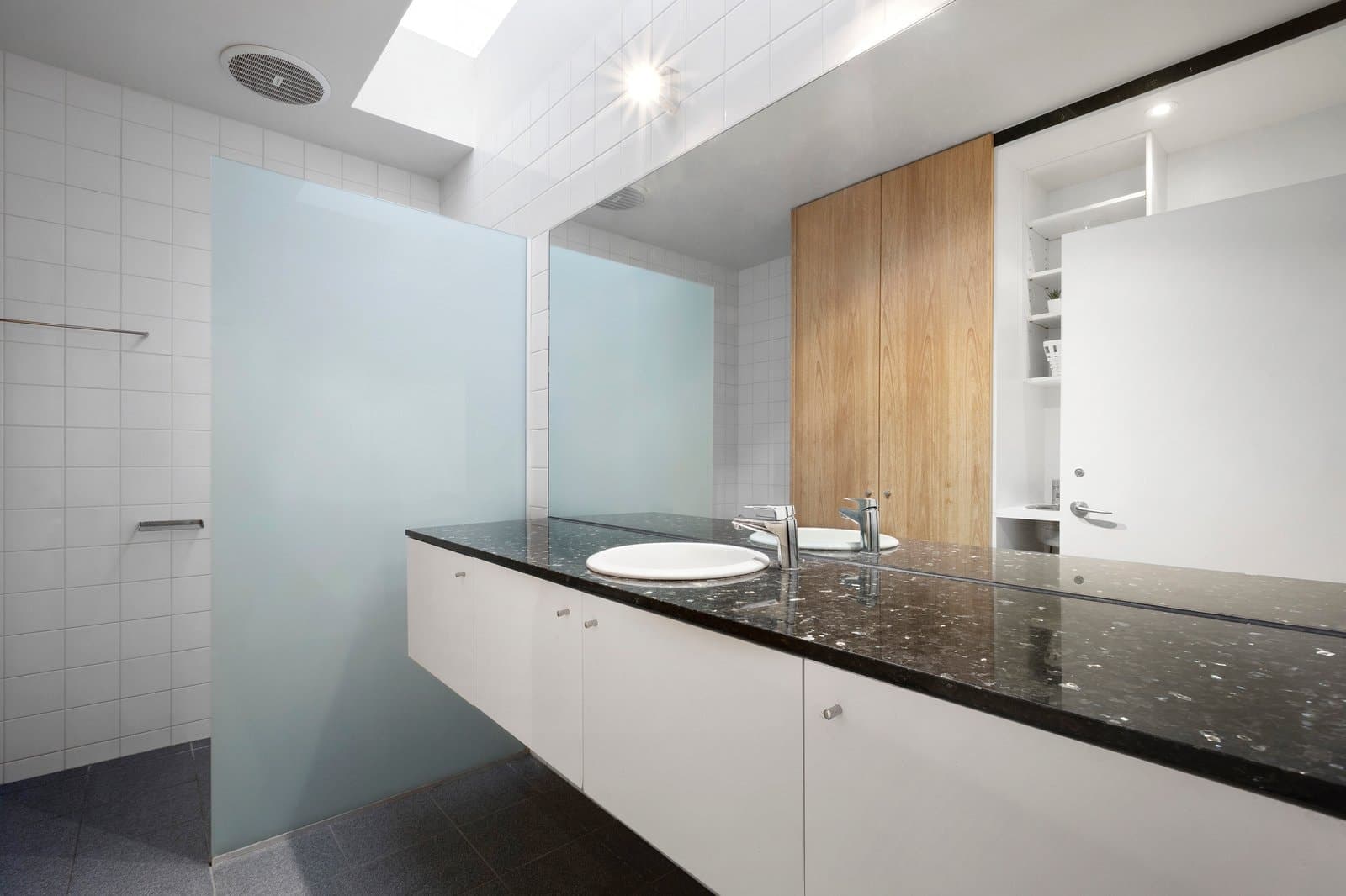 1 Moubray Street, Albert Park - Thumbnail 5