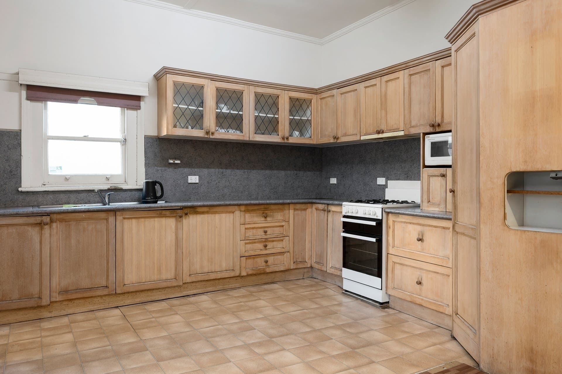 9 Albion Road, Glen Iris - Thumbnail 3