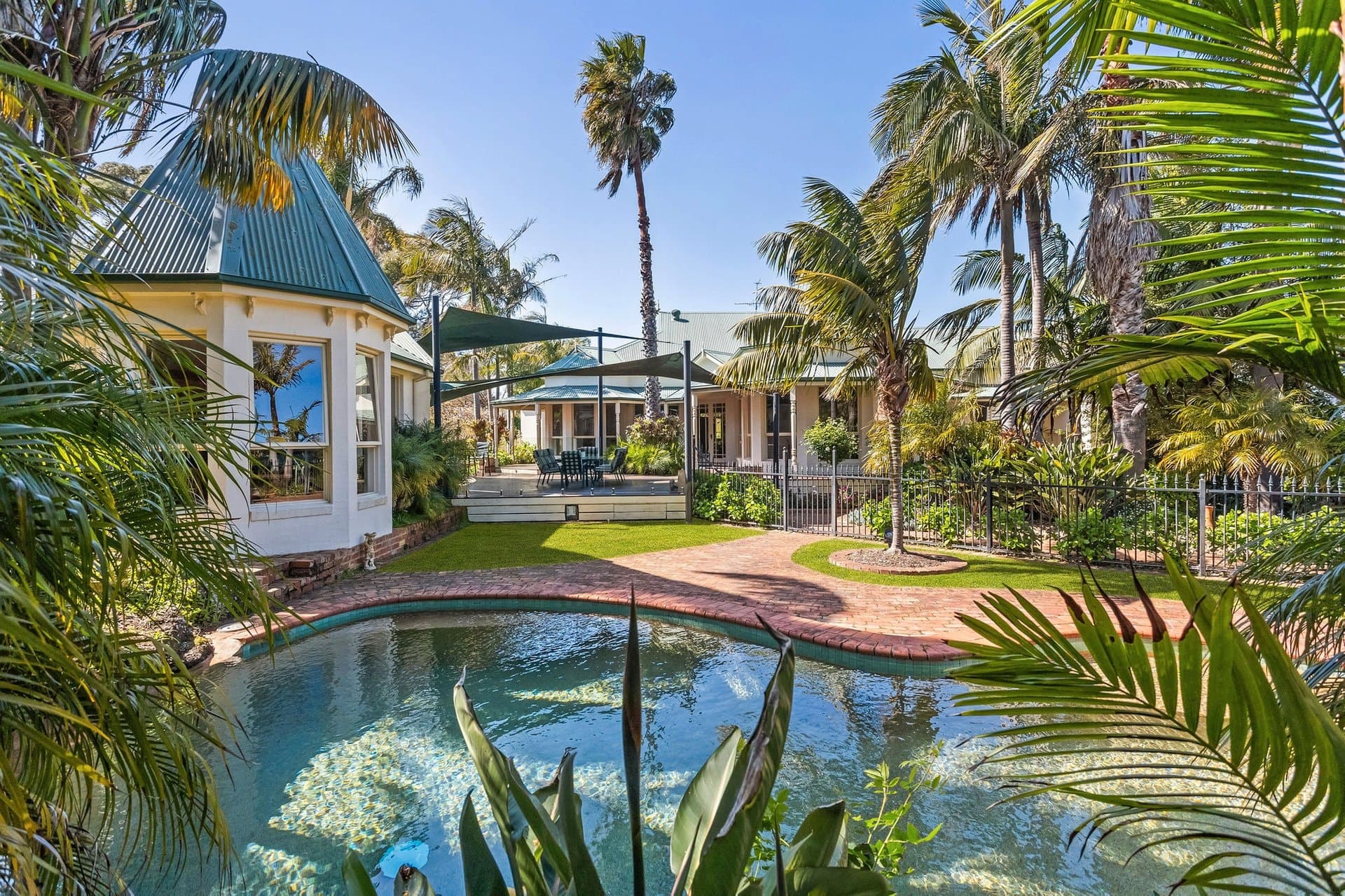 45 Lockhart Drive, Rosebud - Thumbnail 2