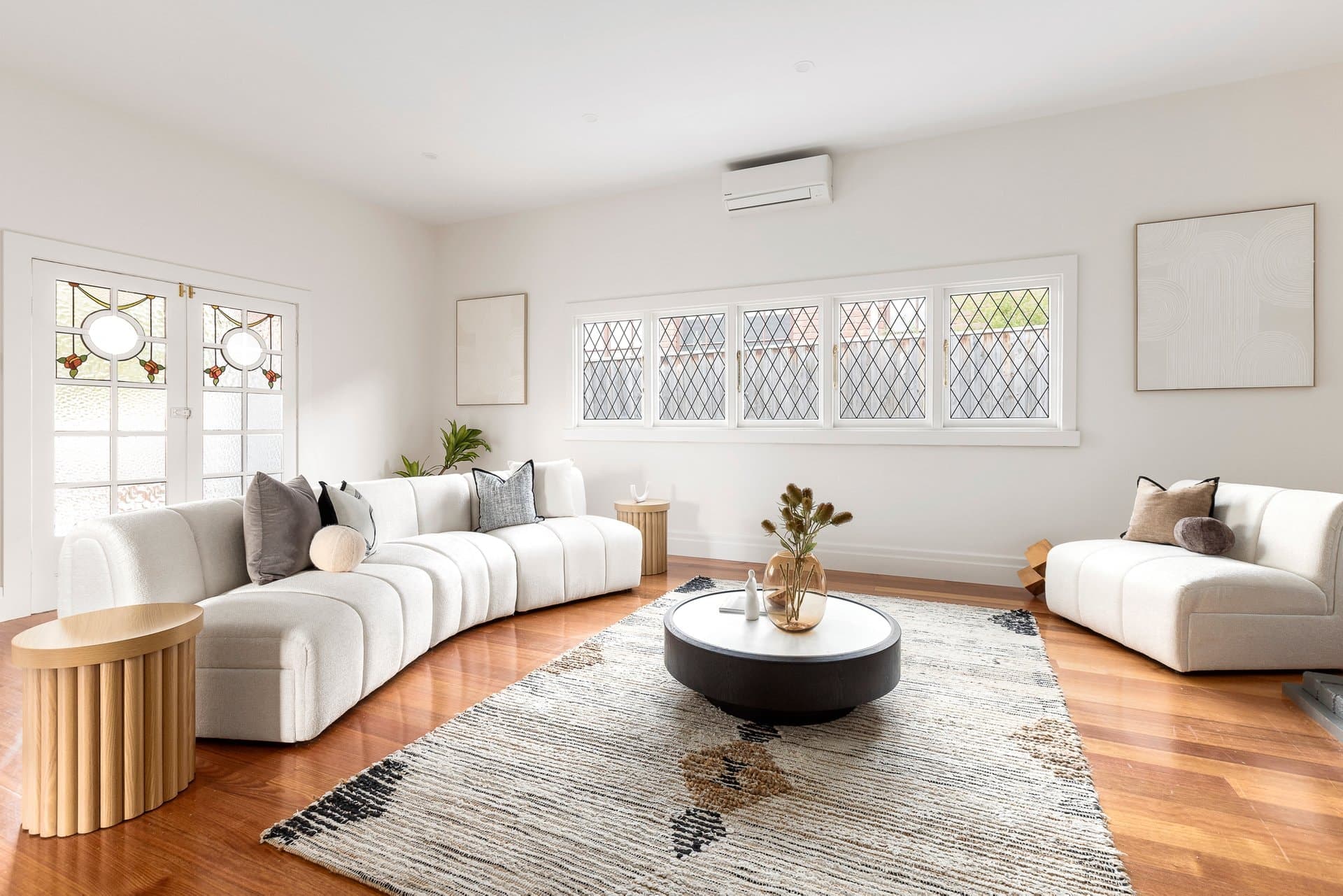 12 Conway Crescent, Balwyn - Thumbnail 2