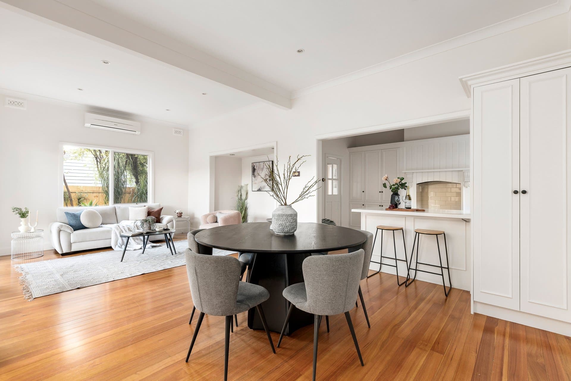 12 Conway Crescent, Balwyn - Thumbnail 4
