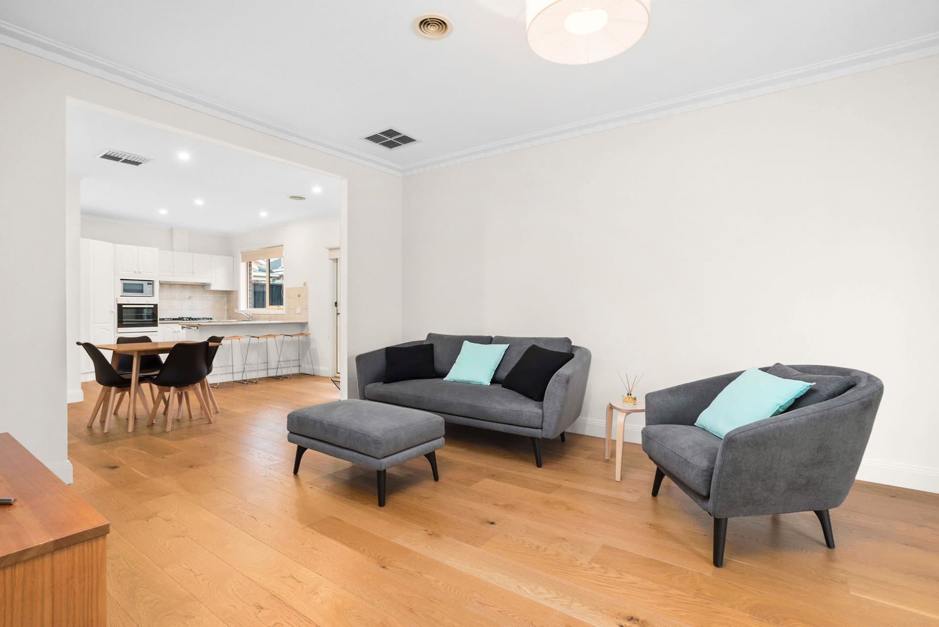 1/33 Parkers Road, Parkdale - Thumbnail 3