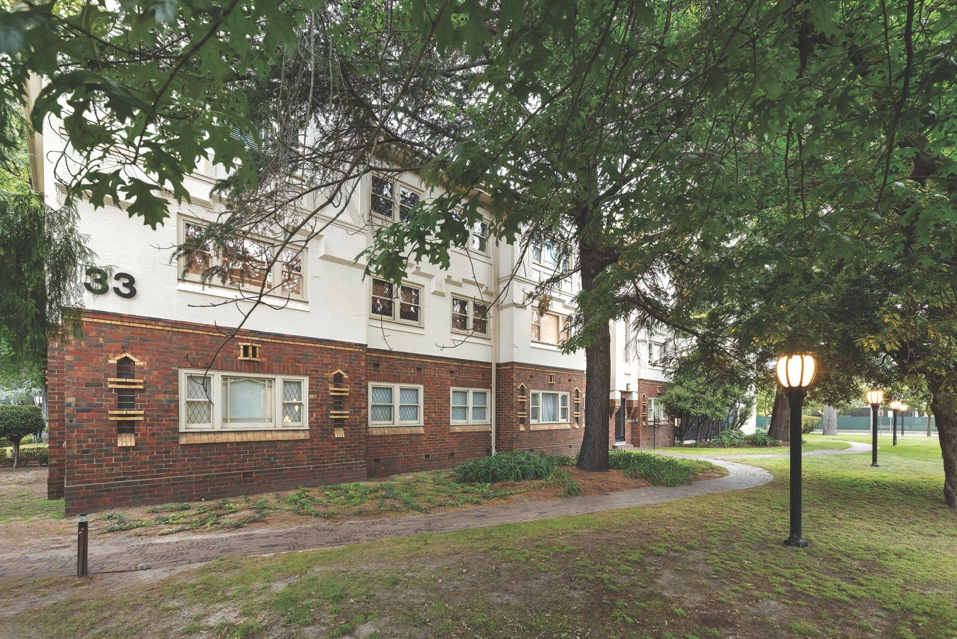 17/33 Queens Road, Melbourne - Thumbnail 8