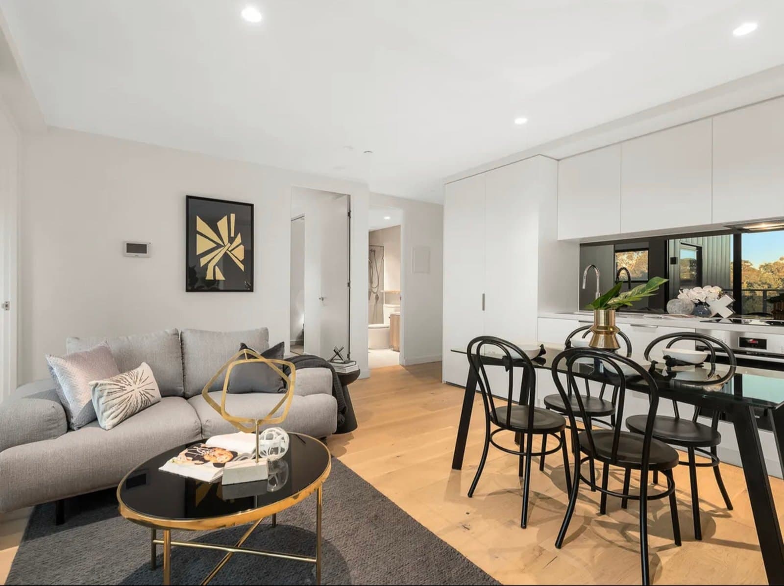 303/386-388 Hampton Street, Hampton - Thumbnail 4
