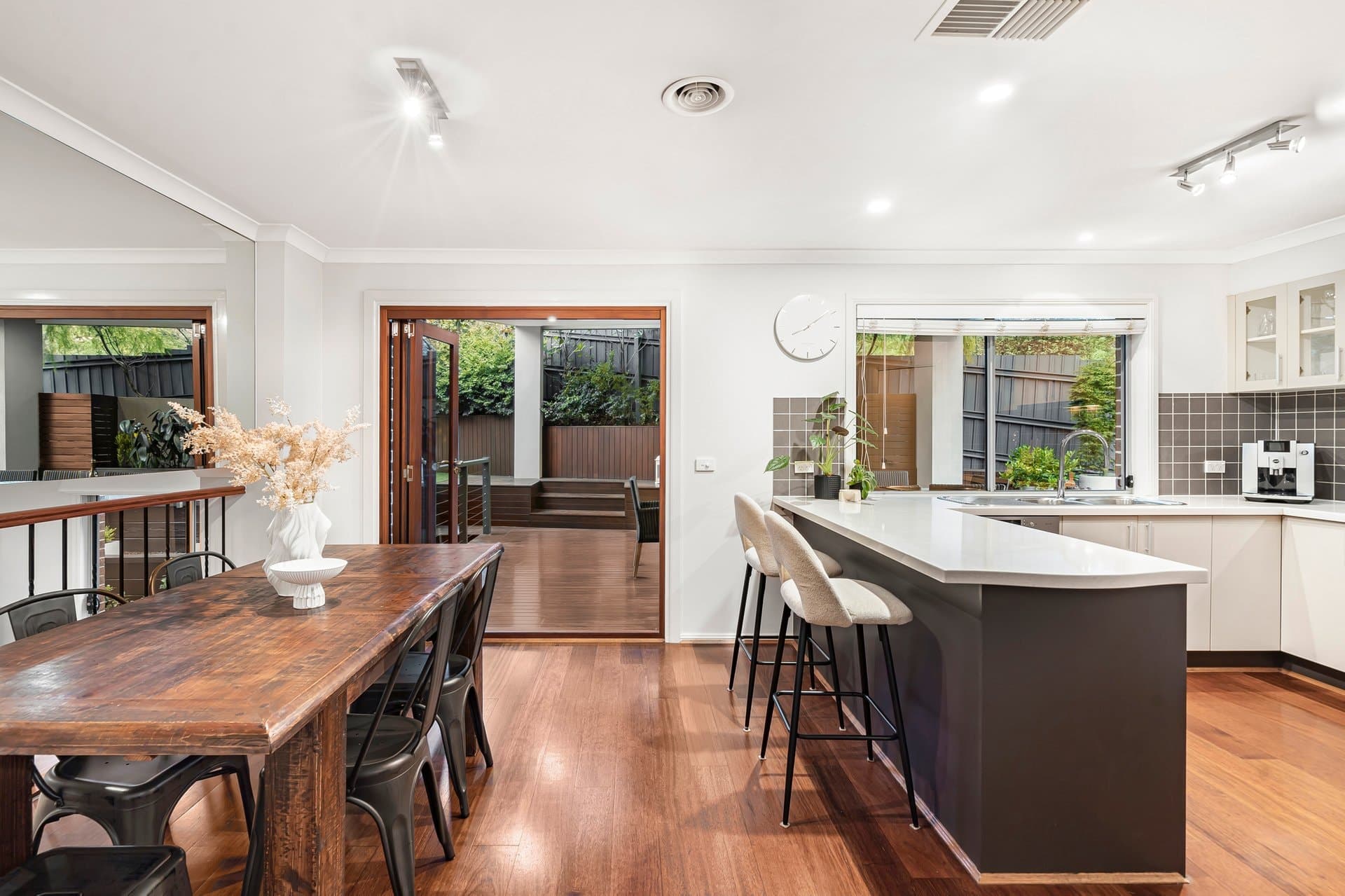 1 Regency Terrace, Warranwood - Thumbnail 4