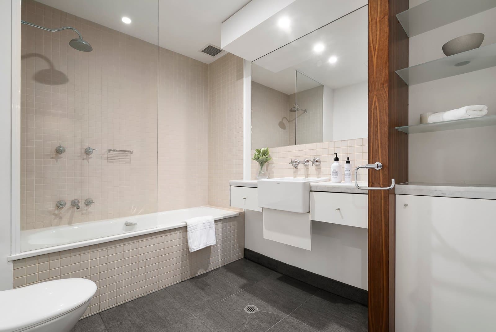 102/334 Toorak Road, South Yarra - Thumbnail 6