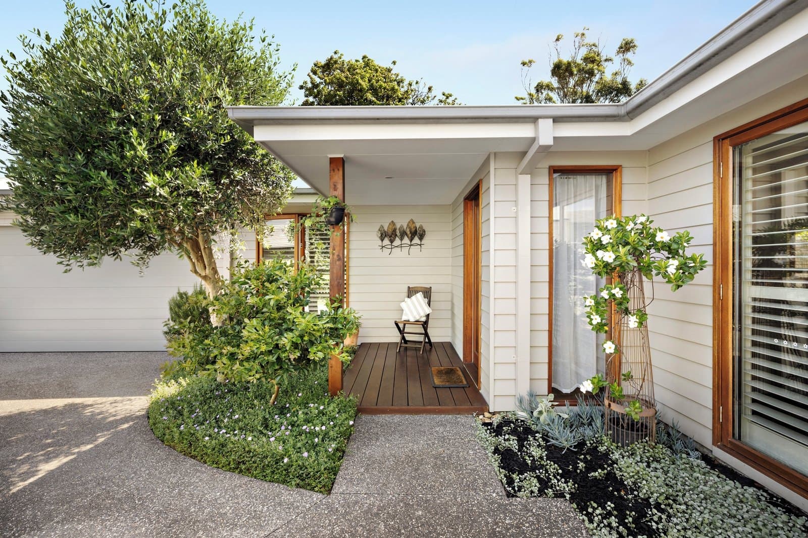 2/11 Kent Street, Mornington - Image 1