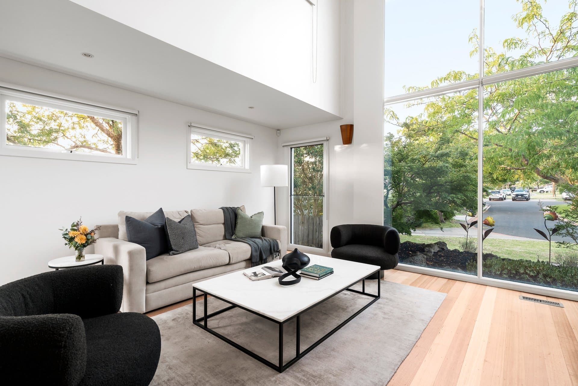 3 Hansen Close, Burwood - Thumbnail 2