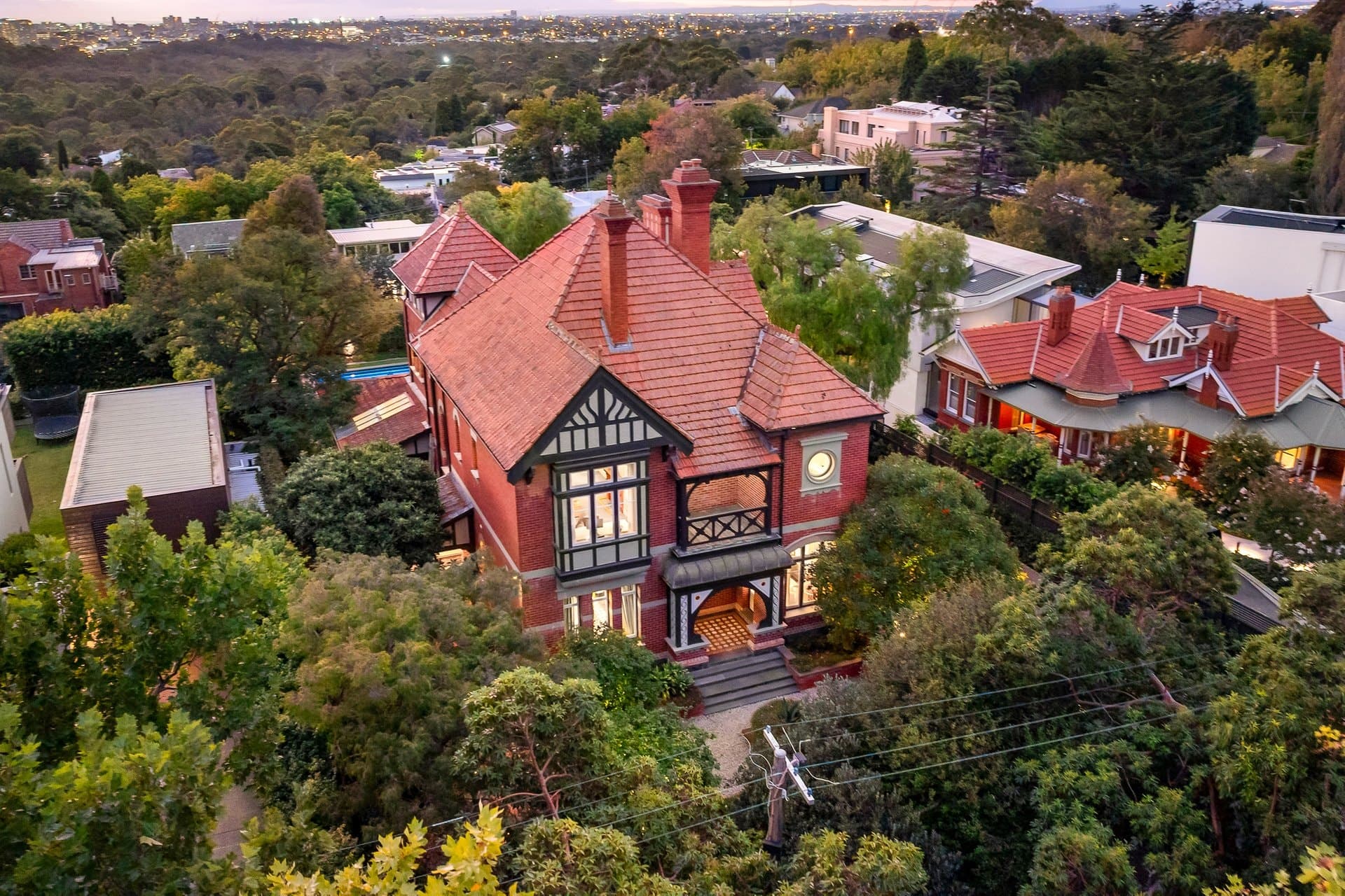 21 Barry Street, Kew - Thumbnail 2