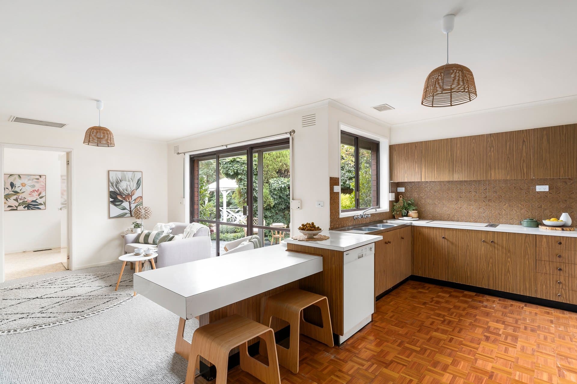 16 Newton Street, Surrey Hills - Thumbnail 3