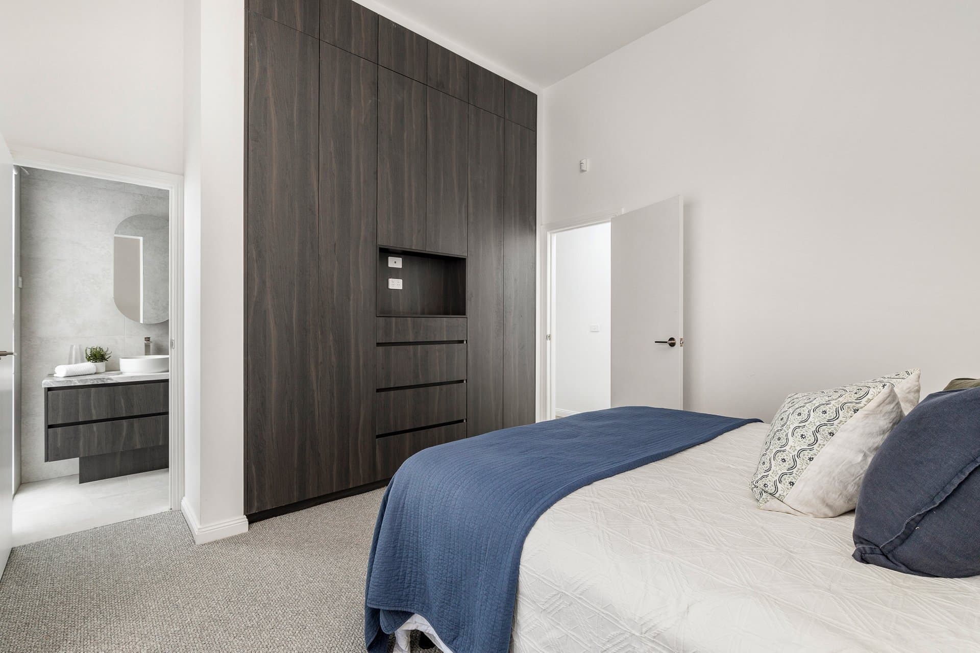 62 Eglinton Street, Kew - Thumbnail 6