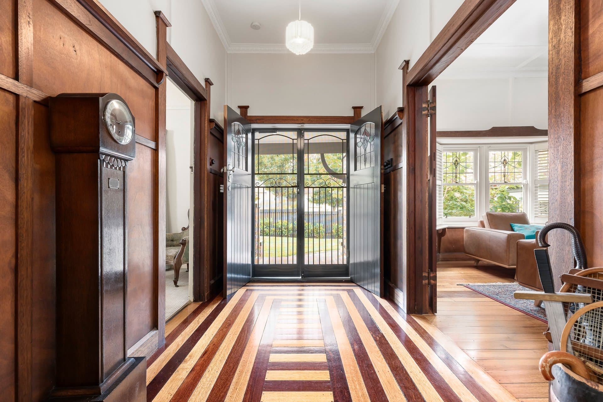 71 Hartington Street, Kew - Thumbnail 2