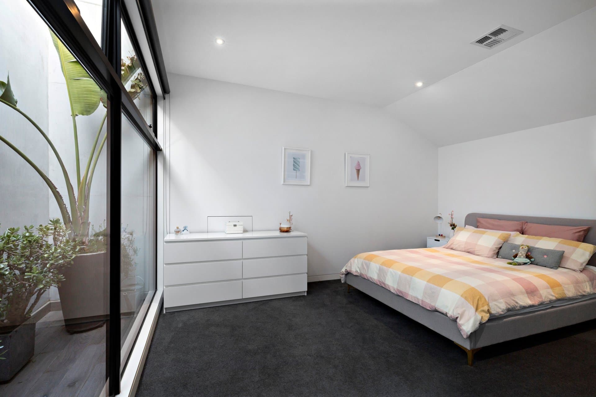13 Douglas Street, Malvern East - Thumbnail 8