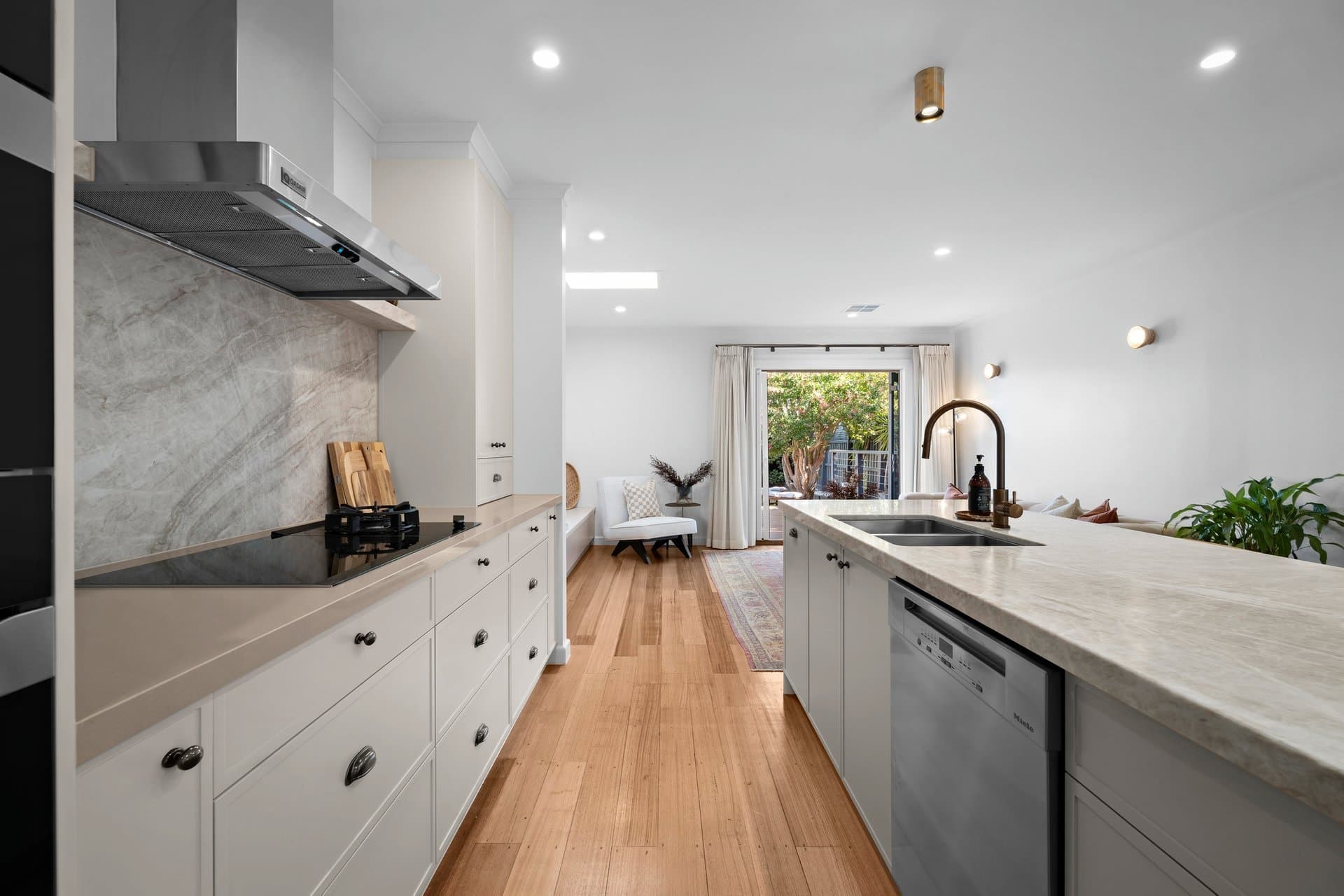 2 Mowbray Street, Hawthorn East - Thumbnail 4