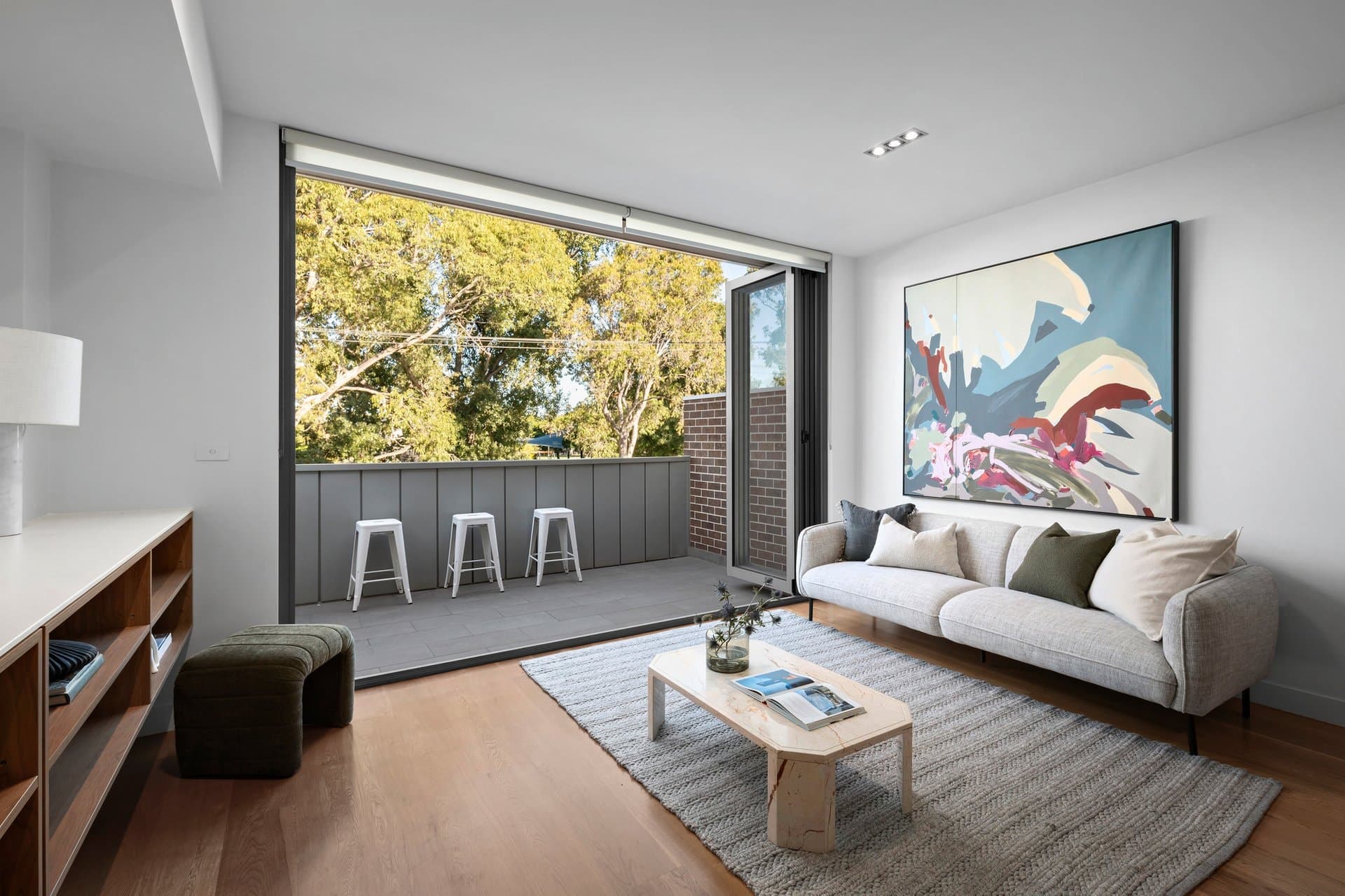 209 Esplanade West, Port Melbourne - Thumbnail 2