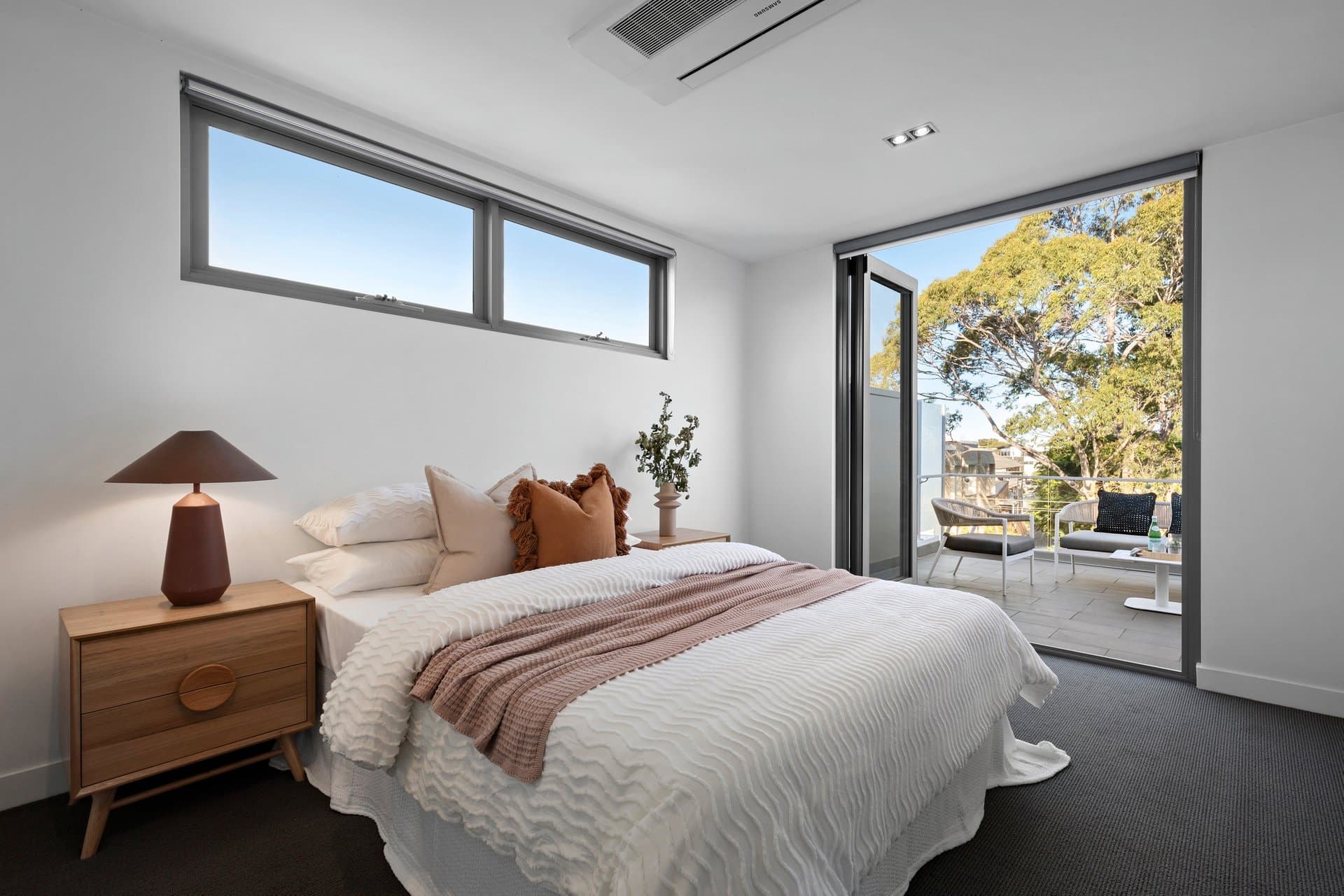 209 Esplanade West, Port Melbourne - Thumbnail 4