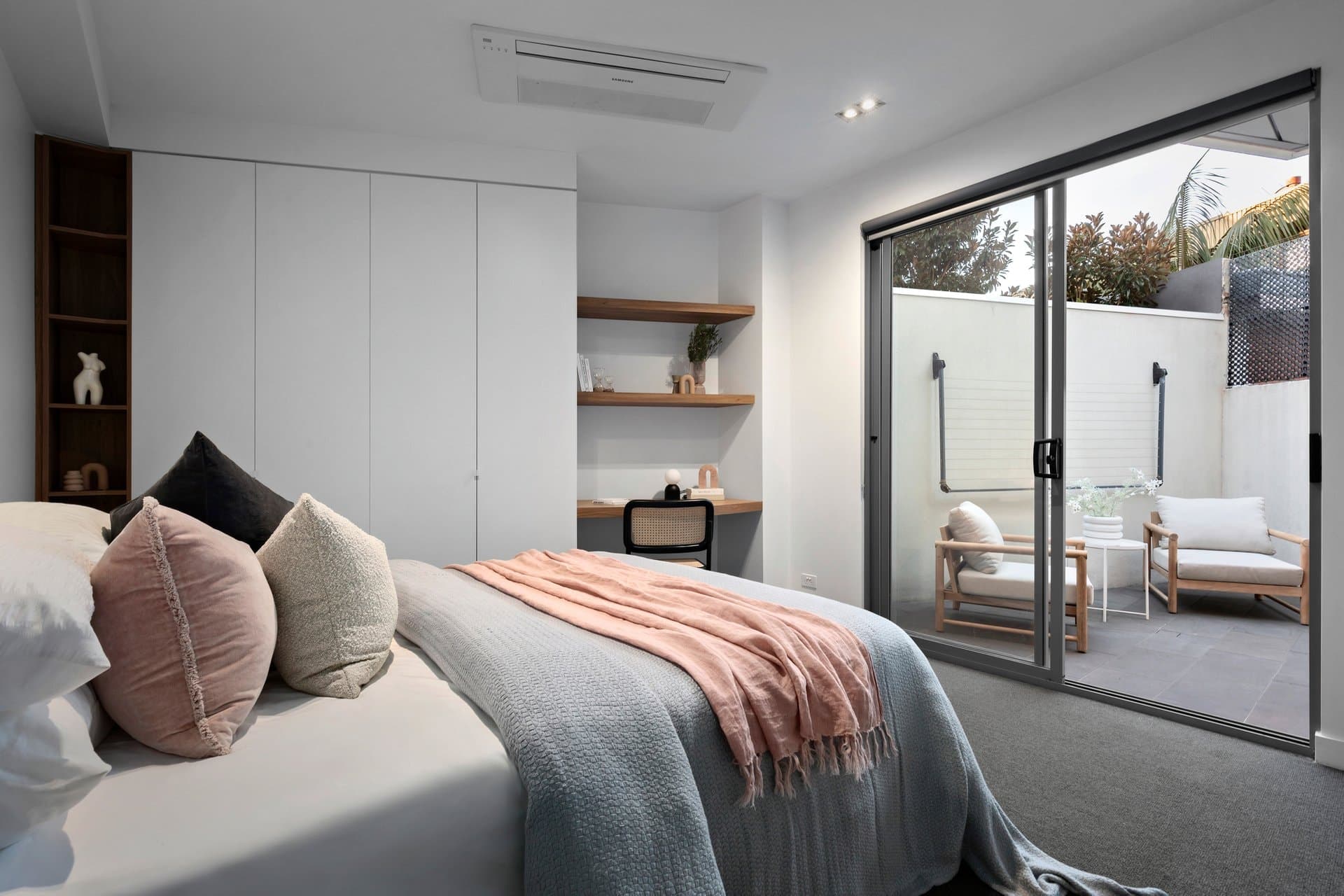 209 Esplanade West, Port Melbourne - Thumbnail 6