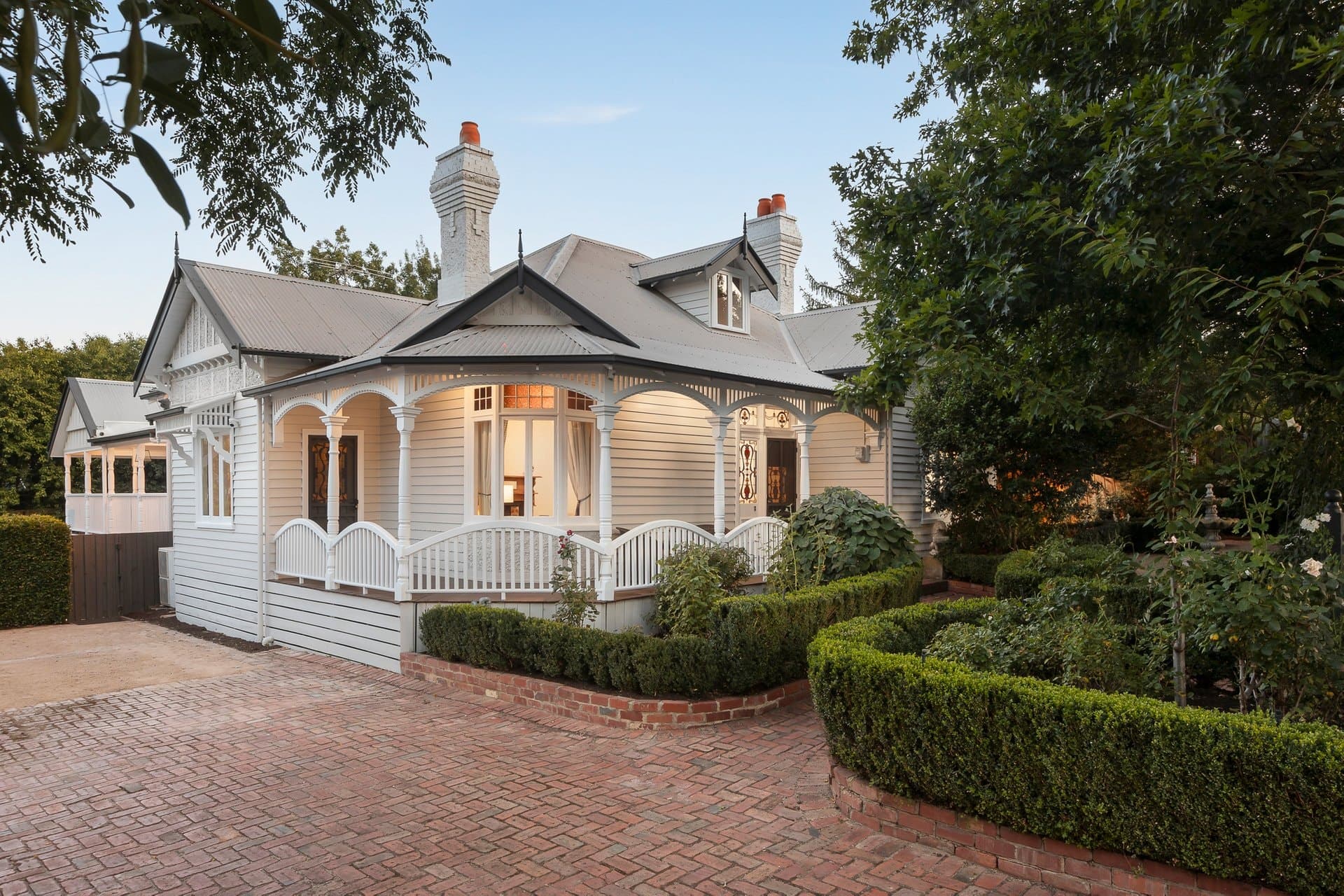 5 Essex Road, Surrey Hills - Thumbnail 2