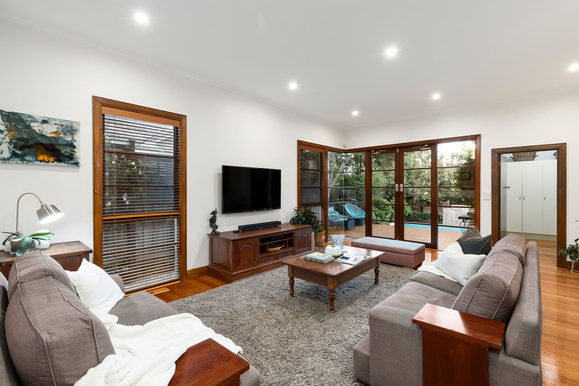 87 Victoria Crescent, Mont Albert - Thumbnail 4