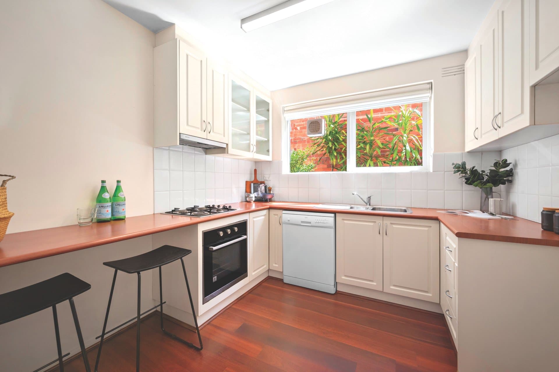 2/40 Rothesay Avenue, Elwood - Thumbnail 3