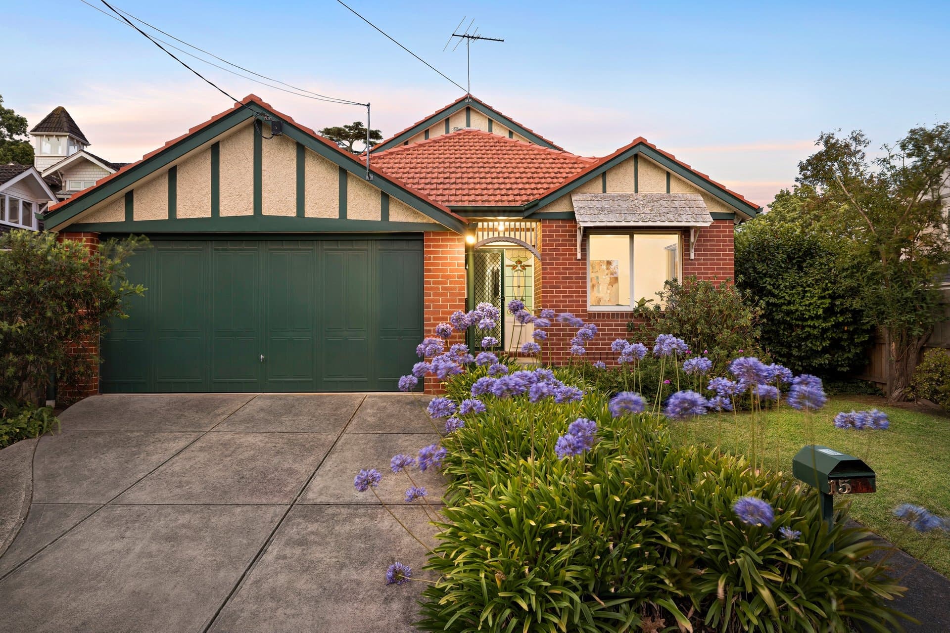 15 Dorrington Avenue, Glen Iris - Image 1