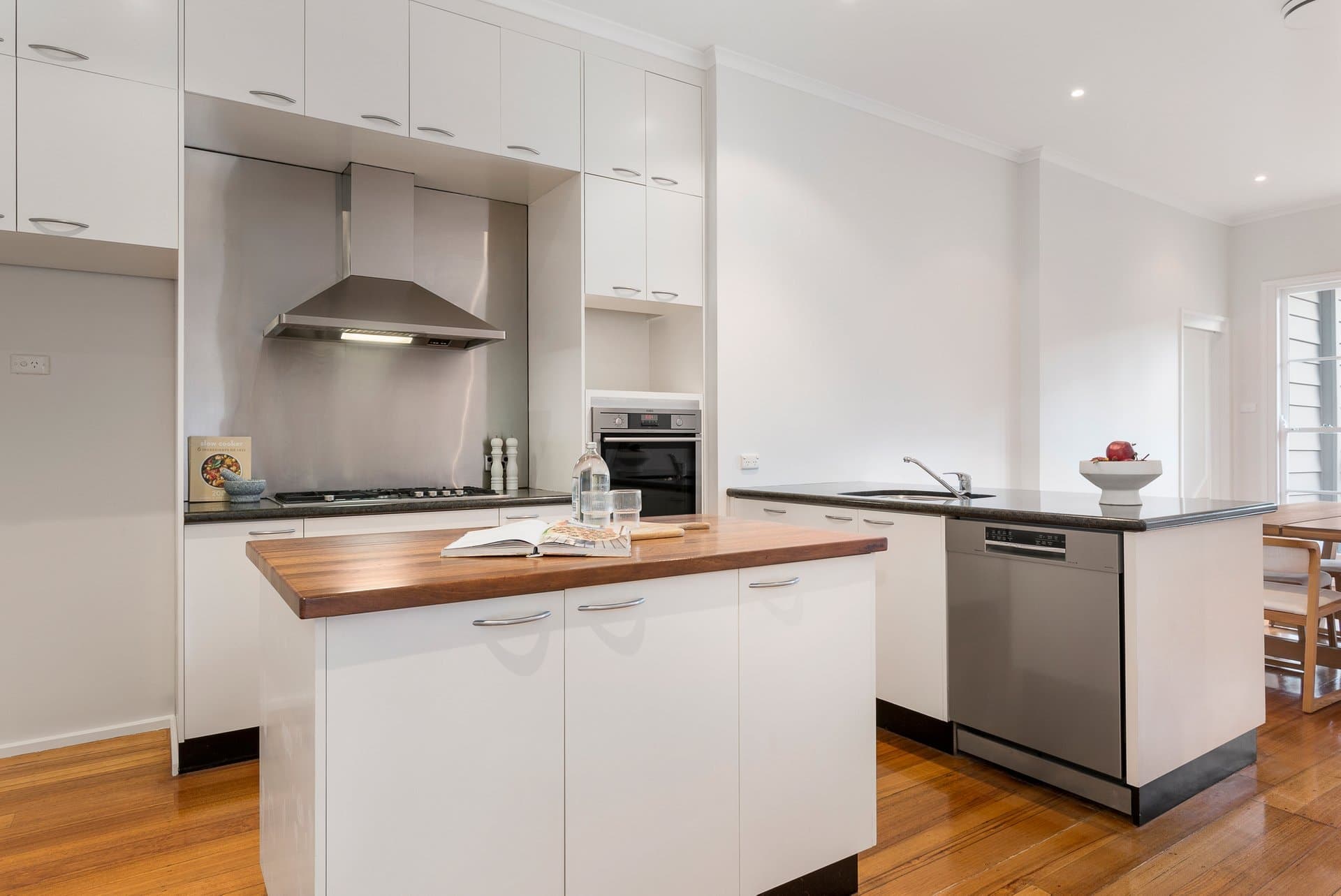 2 Shepreth Street, Surrey Hills - Thumbnail 3