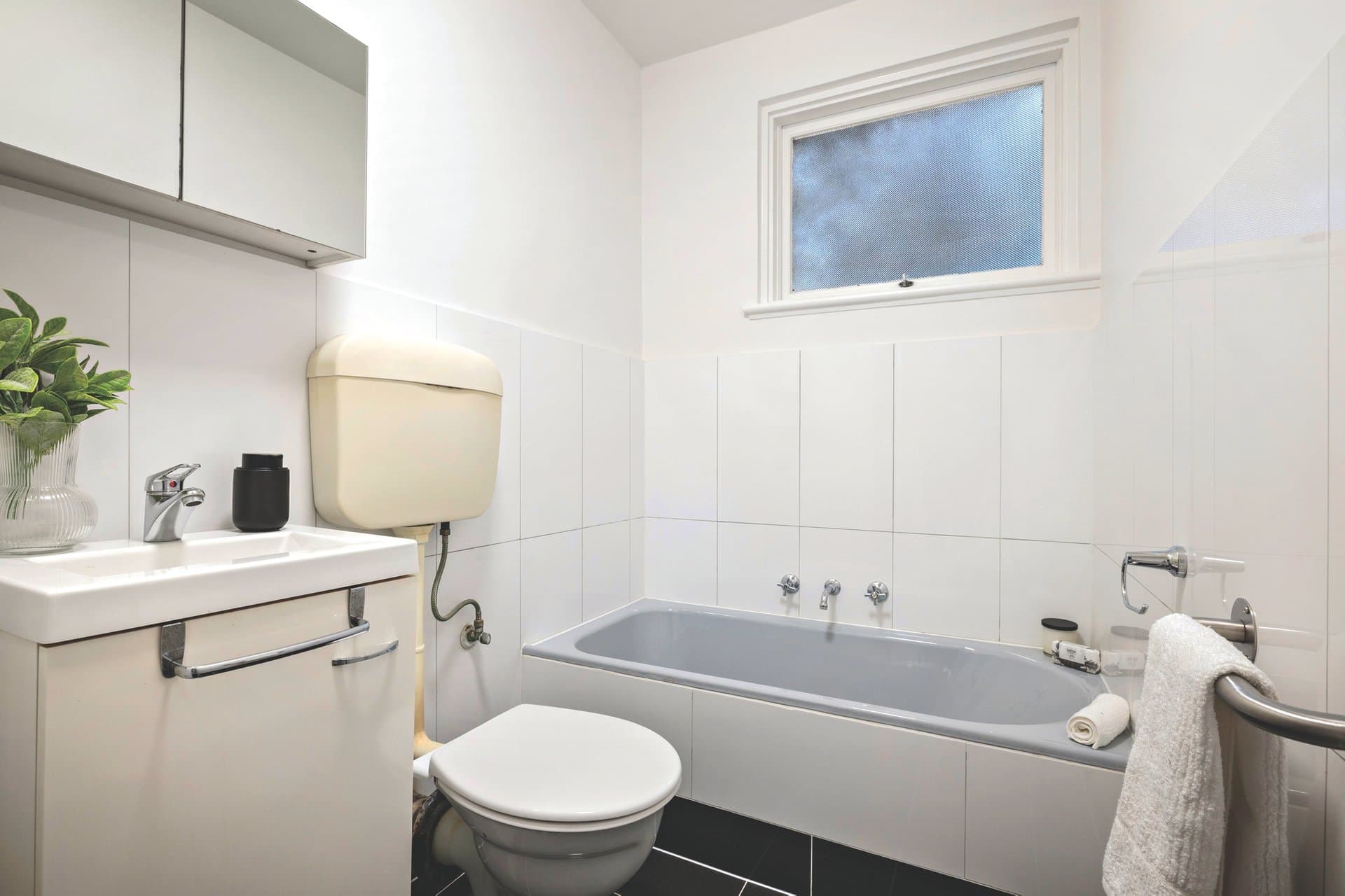 2/2 Selwyn Avenue, Elwood - Thumbnail 8