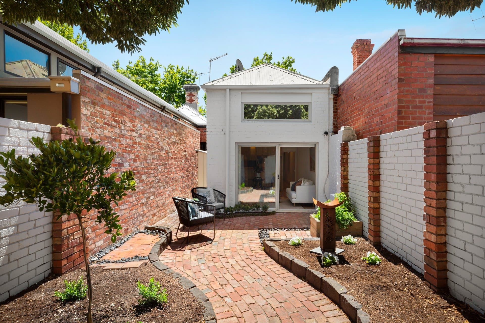 31 Nimmo Street, Middle Park - Thumbnail 2