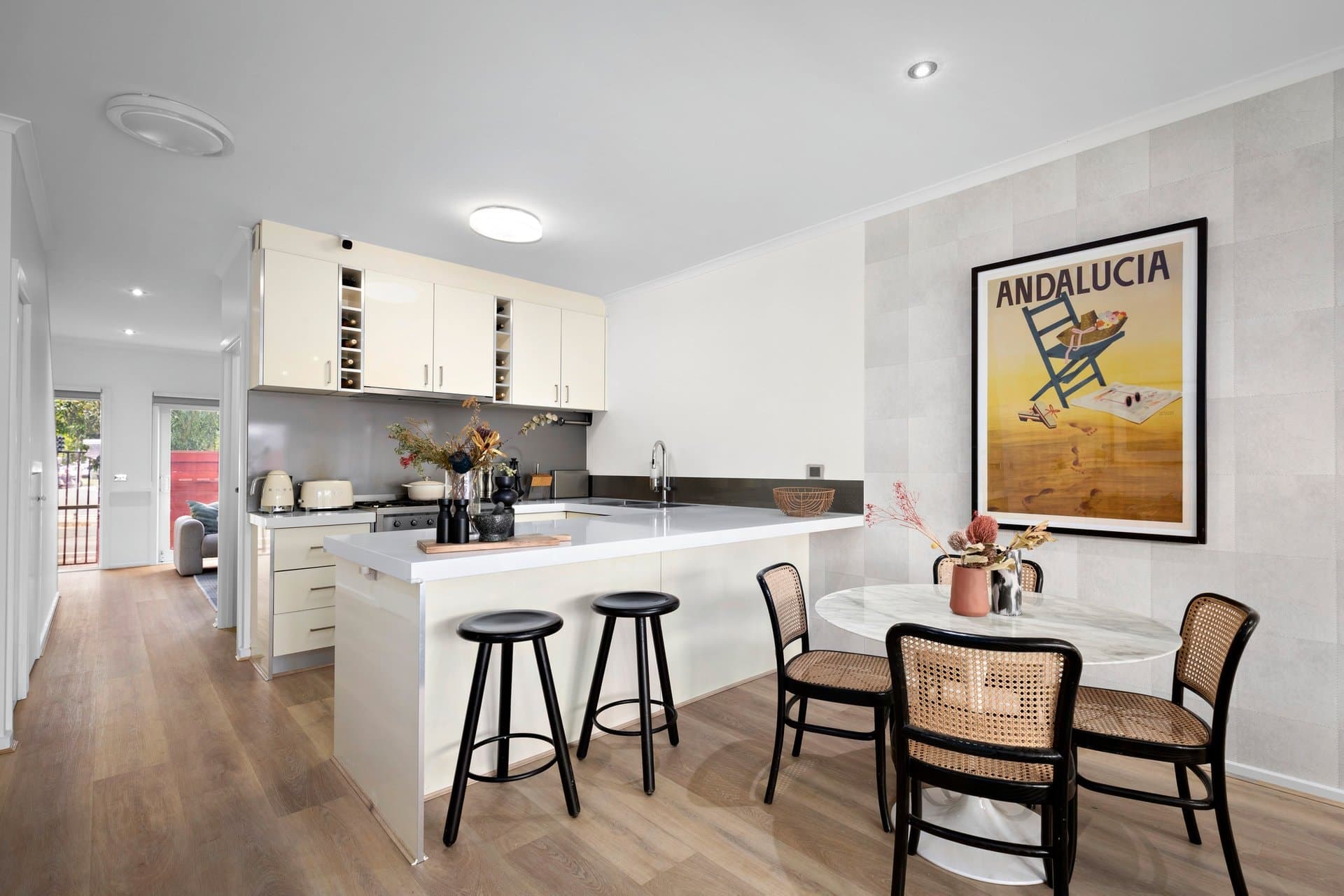 392 Ross Street, Port Melbourne - Thumbnail 3