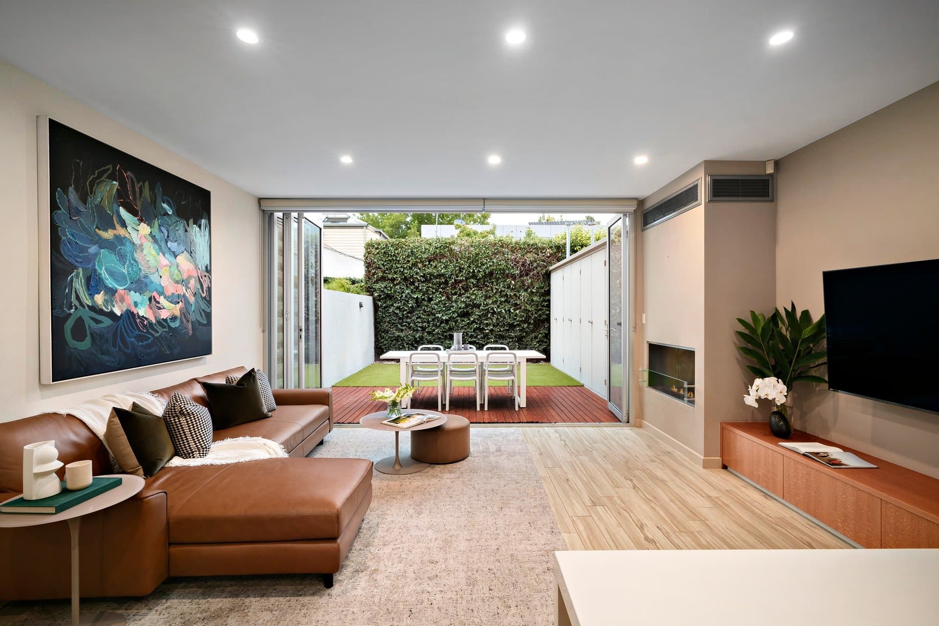 7 Little Tribe Street, South Melbourne - Thumbnail 2