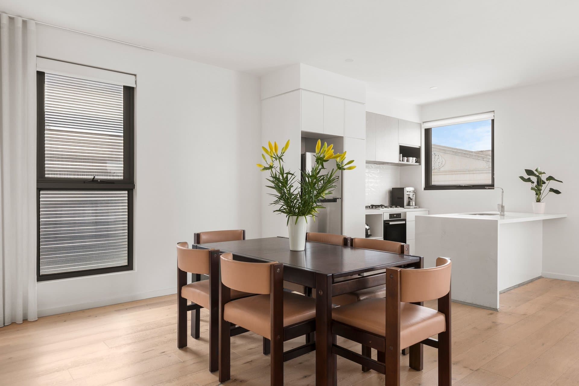 201/68 Barkers Road, Hawthorn - Thumbnail 2