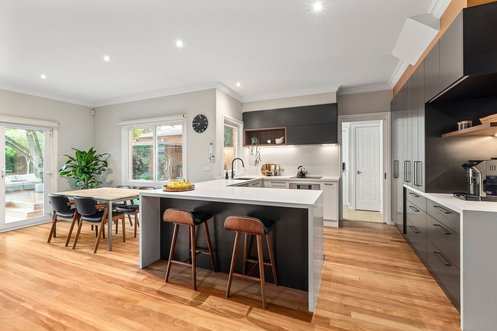 8 Gloucester Road, Ashburton - Thumbnail 4