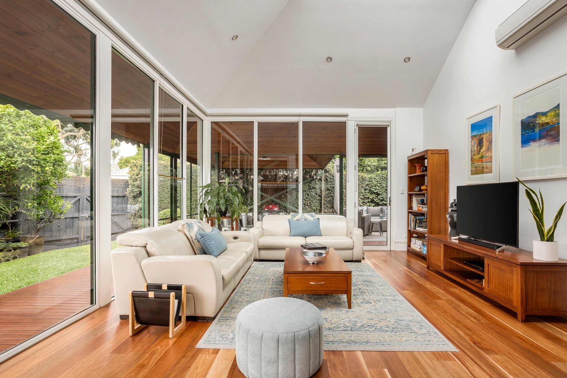 52 Robinson Road, Hawthorn - Thumbnail 3
