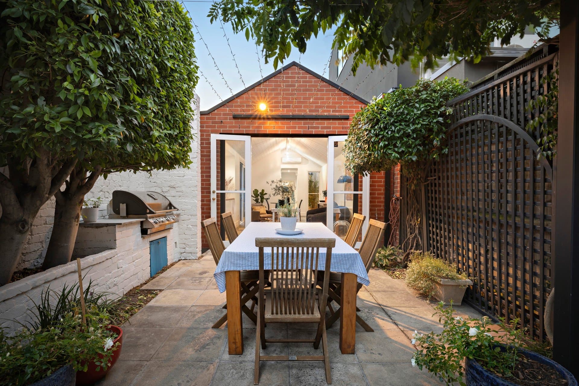 34 Cruikshank Street, Port Melbourne - Thumbnail 2