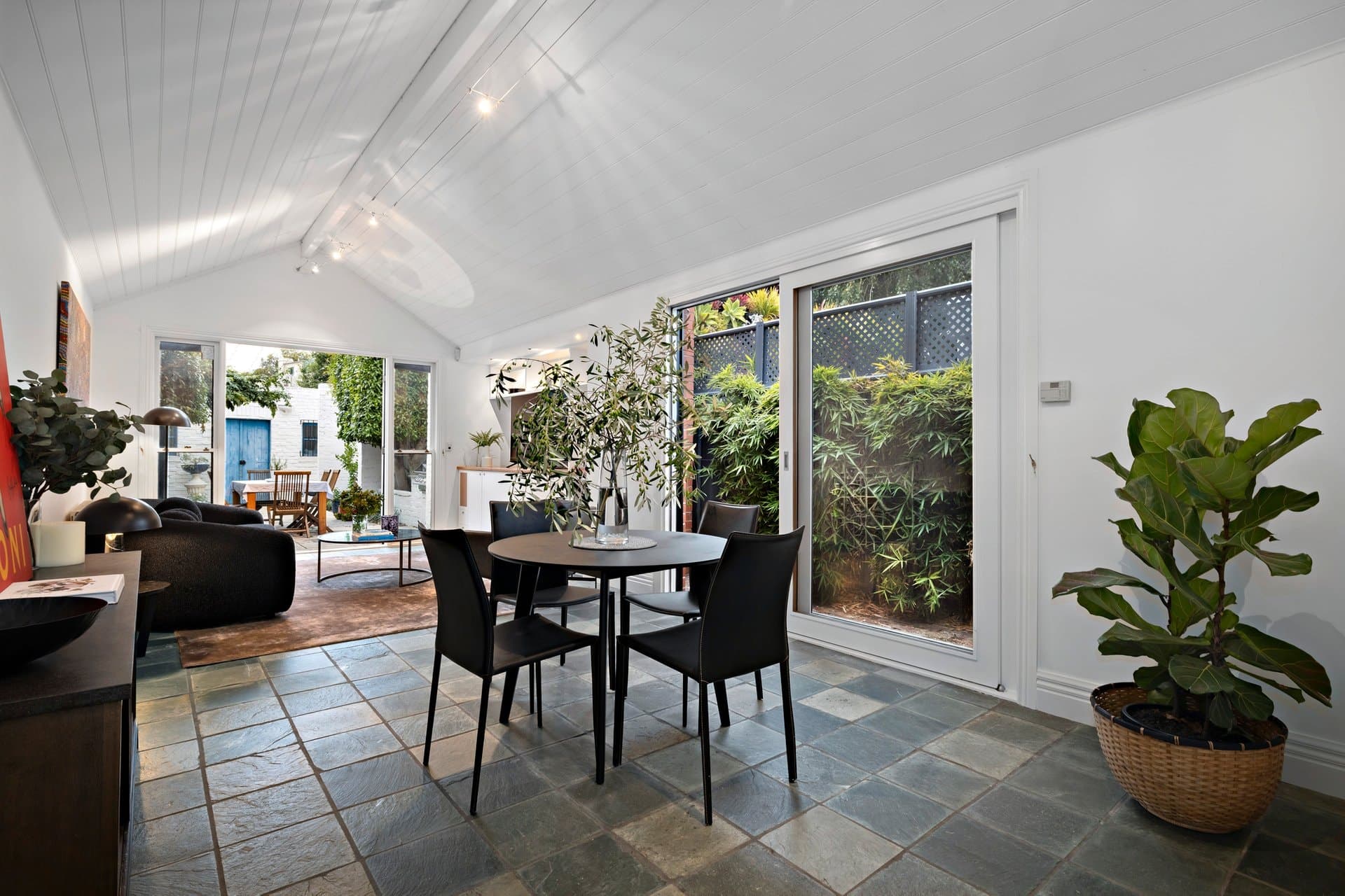 34 Cruikshank Street, Port Melbourne - Thumbnail 5