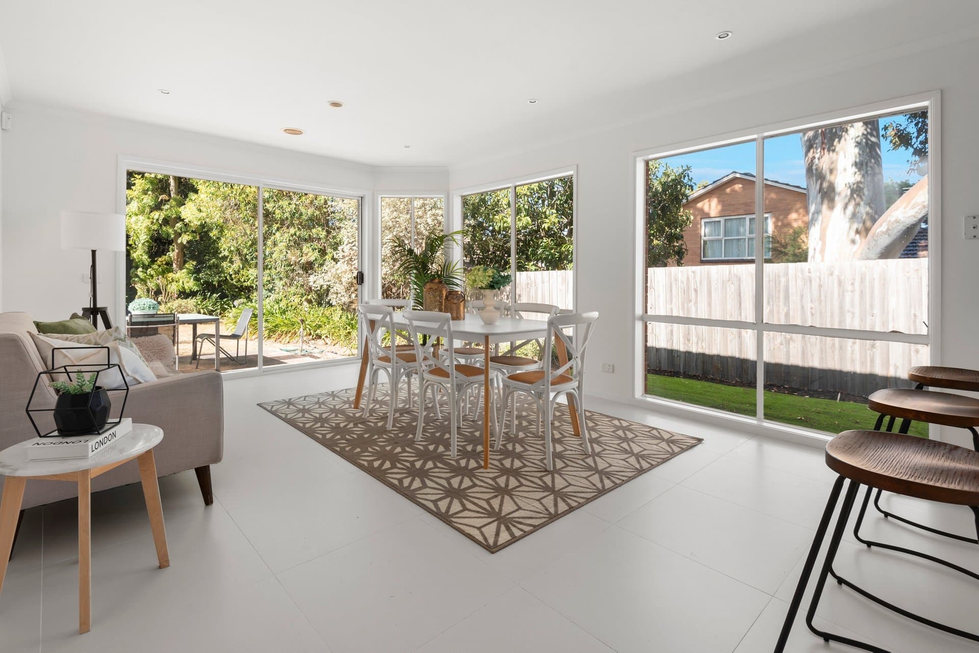 1213 Riversdale Road, Box Hill South - Thumbnail 4
