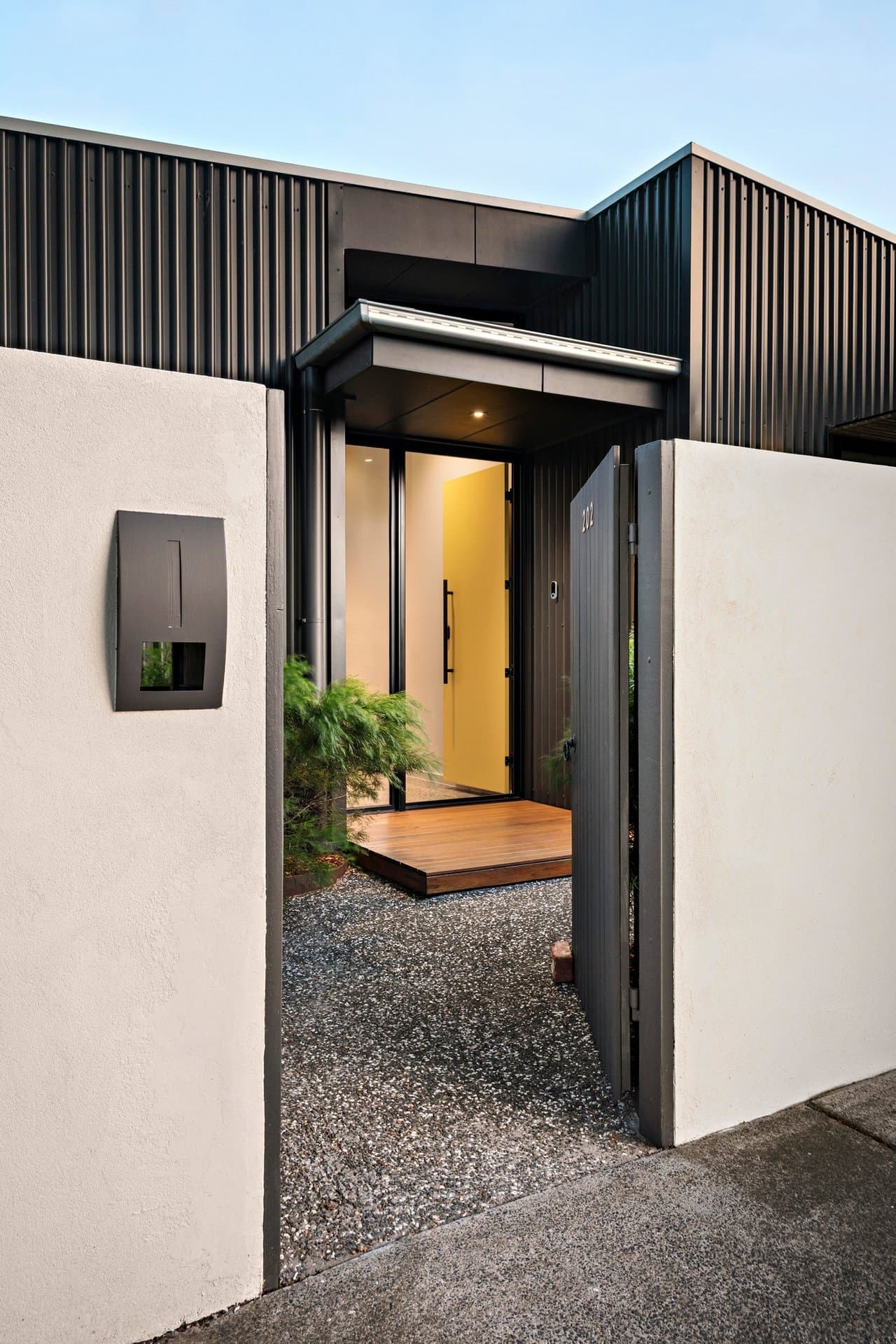 202 Waverley Road, Malvern East - Thumbnail 2