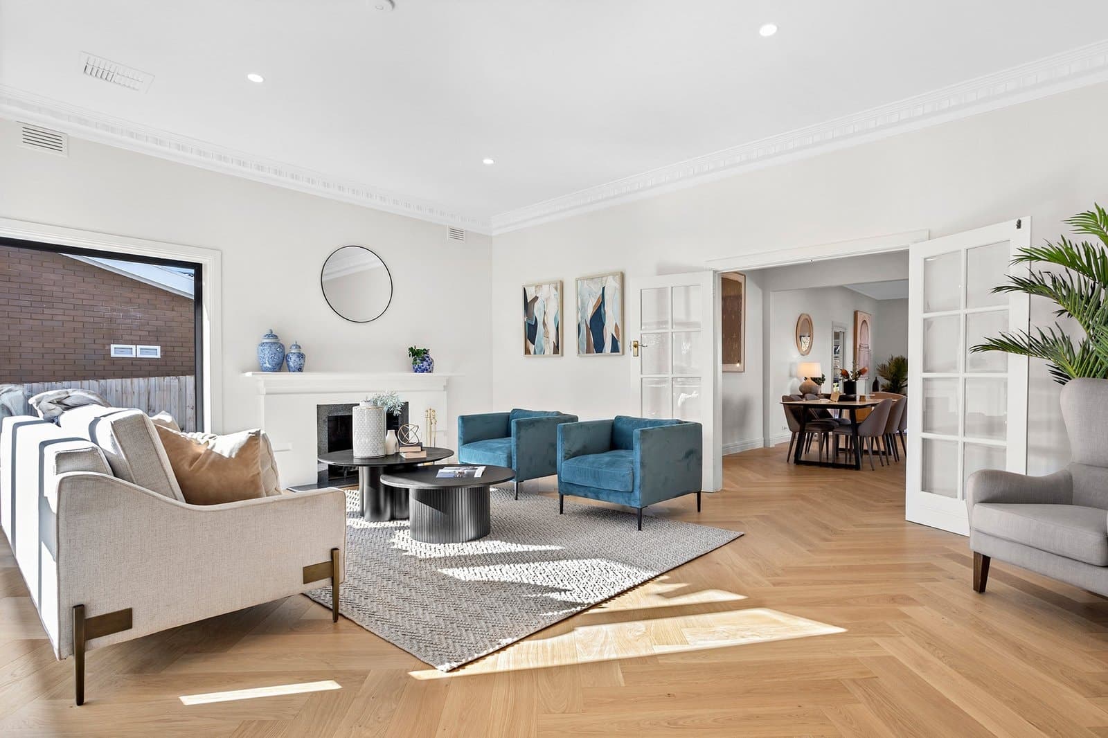 16 Chelmsford Street, Balwyn North - Thumbnail 3