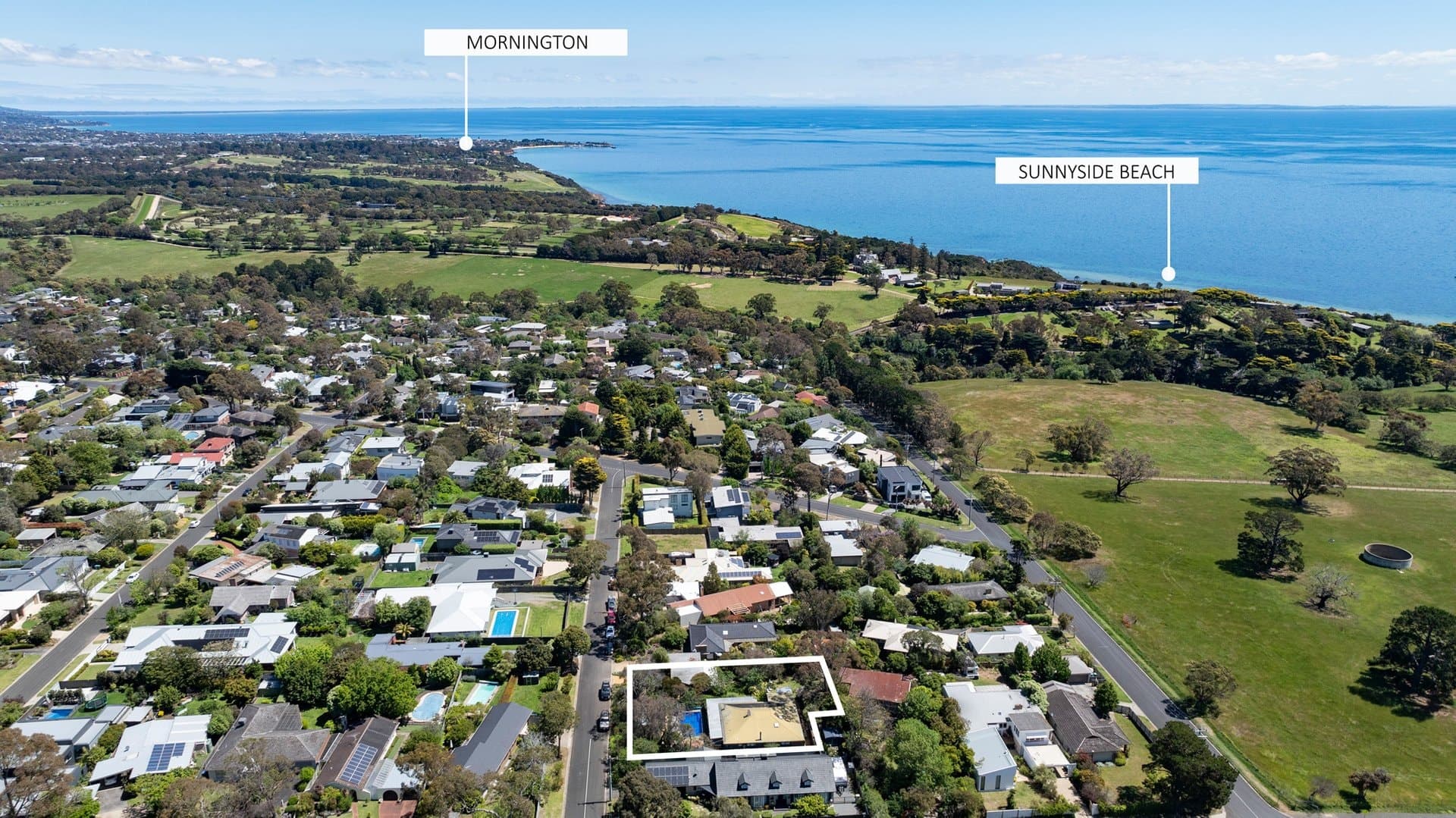 11 Orca Street, Mount Eliza - Thumbnail 2