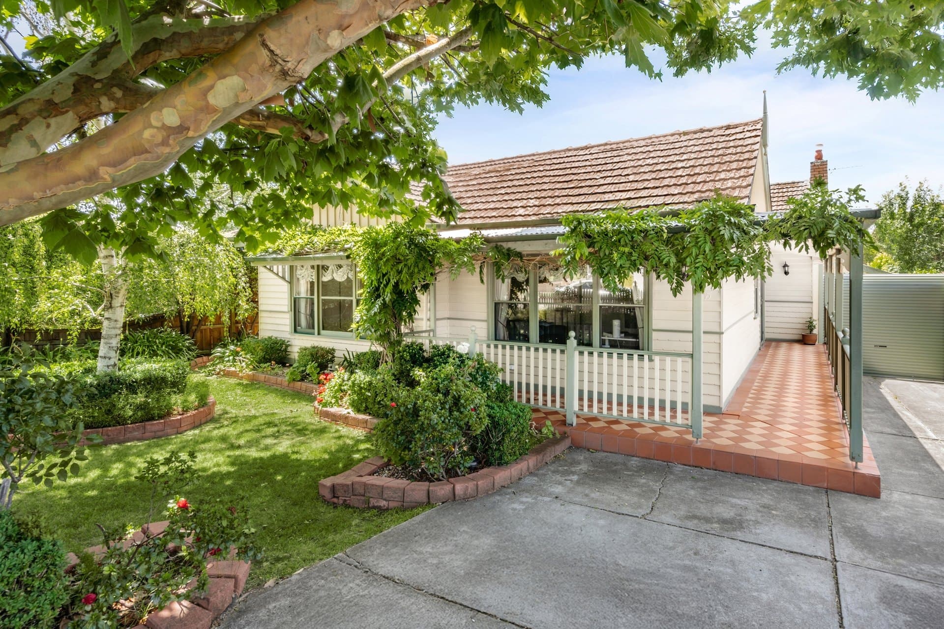 15 Boxleigh Grove, Box Hill North - Image 1
