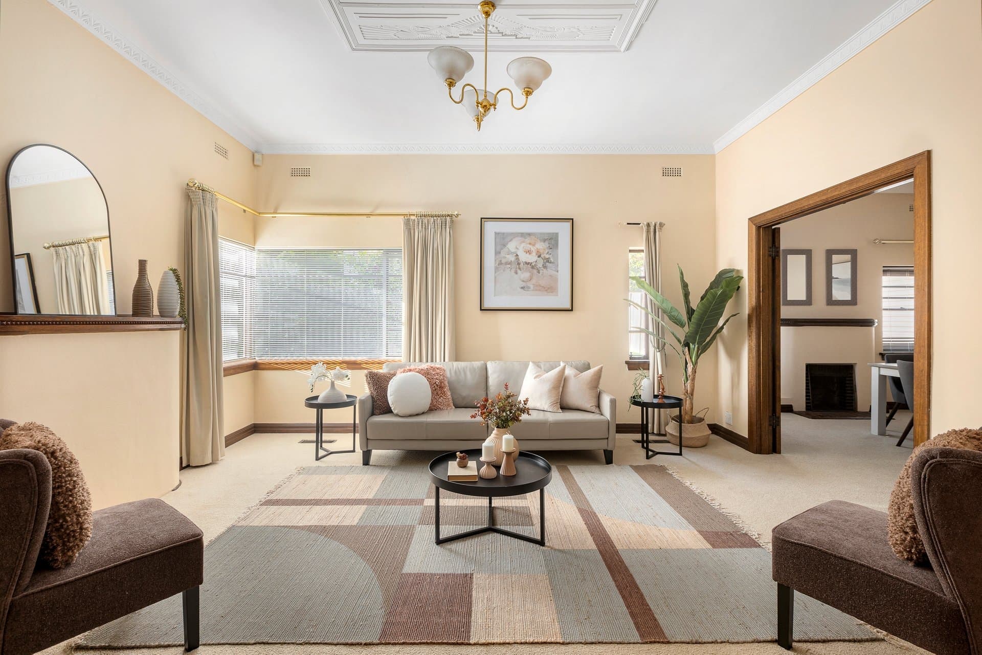 30 Rubens Grove, Canterbury - Thumbnail 2