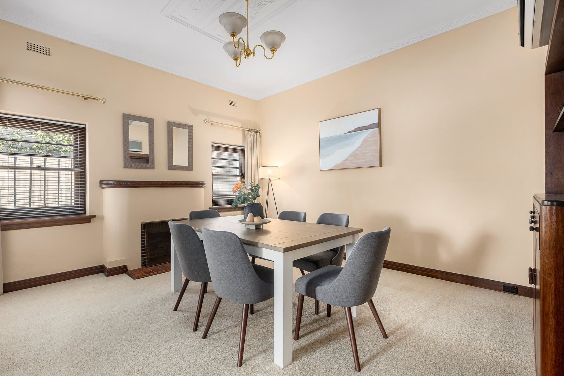30 Rubens Grove, Canterbury - Thumbnail 3